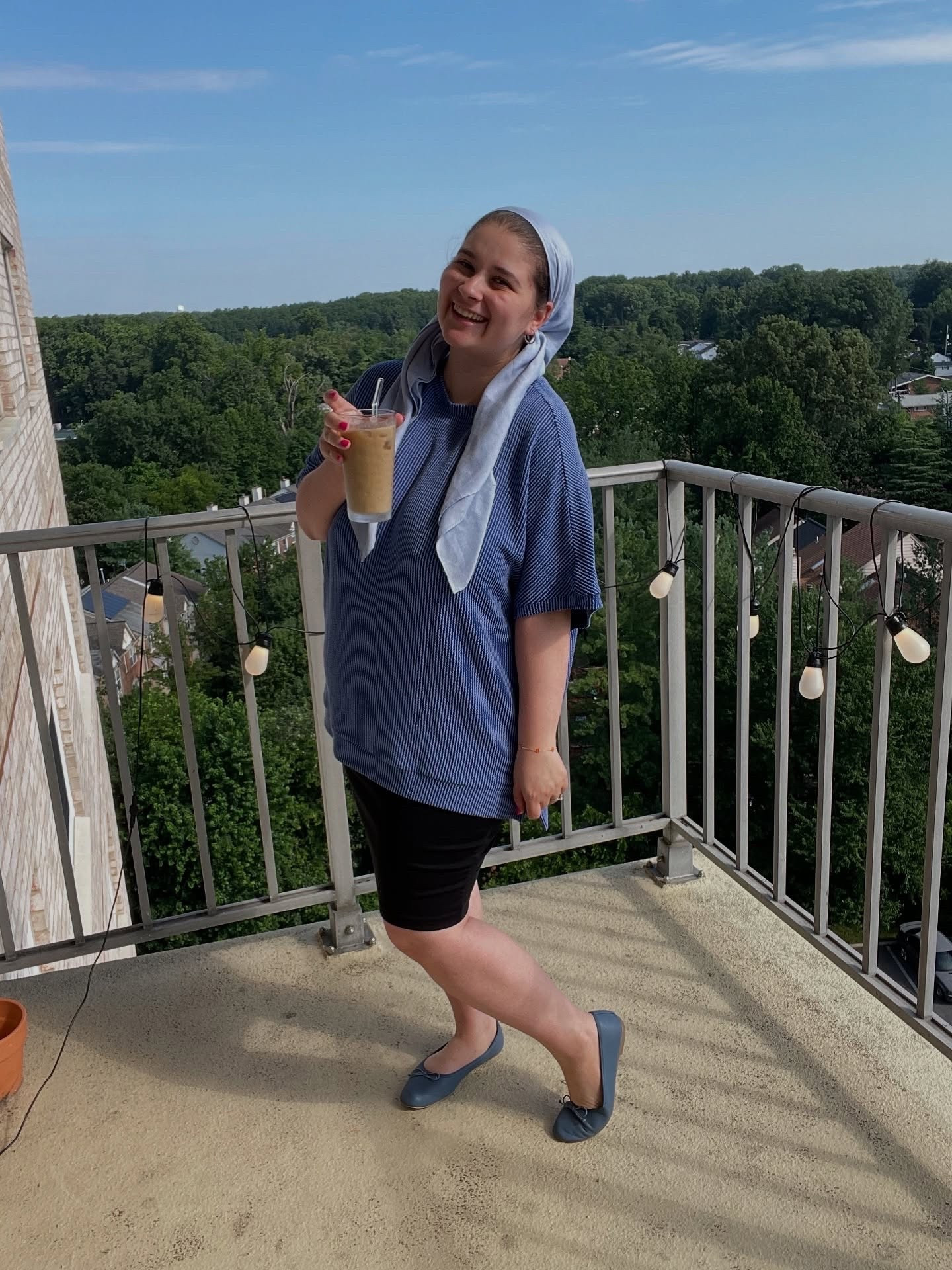 Just a girl taking over her side of the internet 👩🏻‍💻💕
•
Ok, I’m obsessed with this new shirt! It’s so flattering, so comfortable, and it matches my favorite tichel 💙🩵 Comment “SHIRT” for the link!