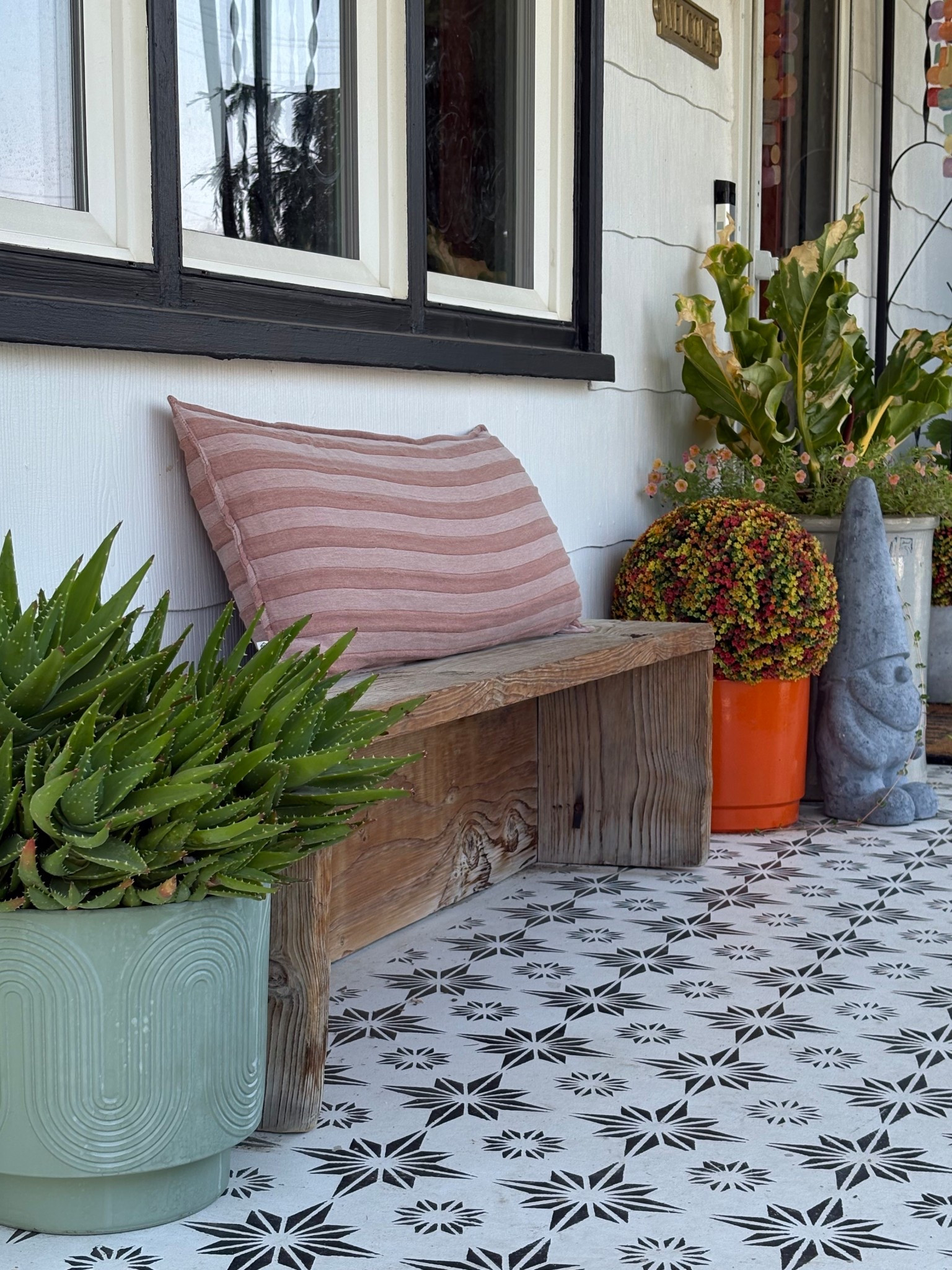 Starting to add little hints of fall to our front porch!! How cutie are these finds!!


#LTKStyleTip #LTKHome #LTKSeasonal