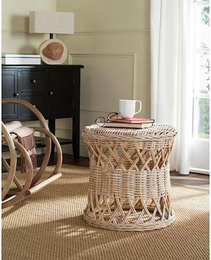 Safavieh Home Collection Desta Natural Wicker Round Accent Table | Amazon (US)