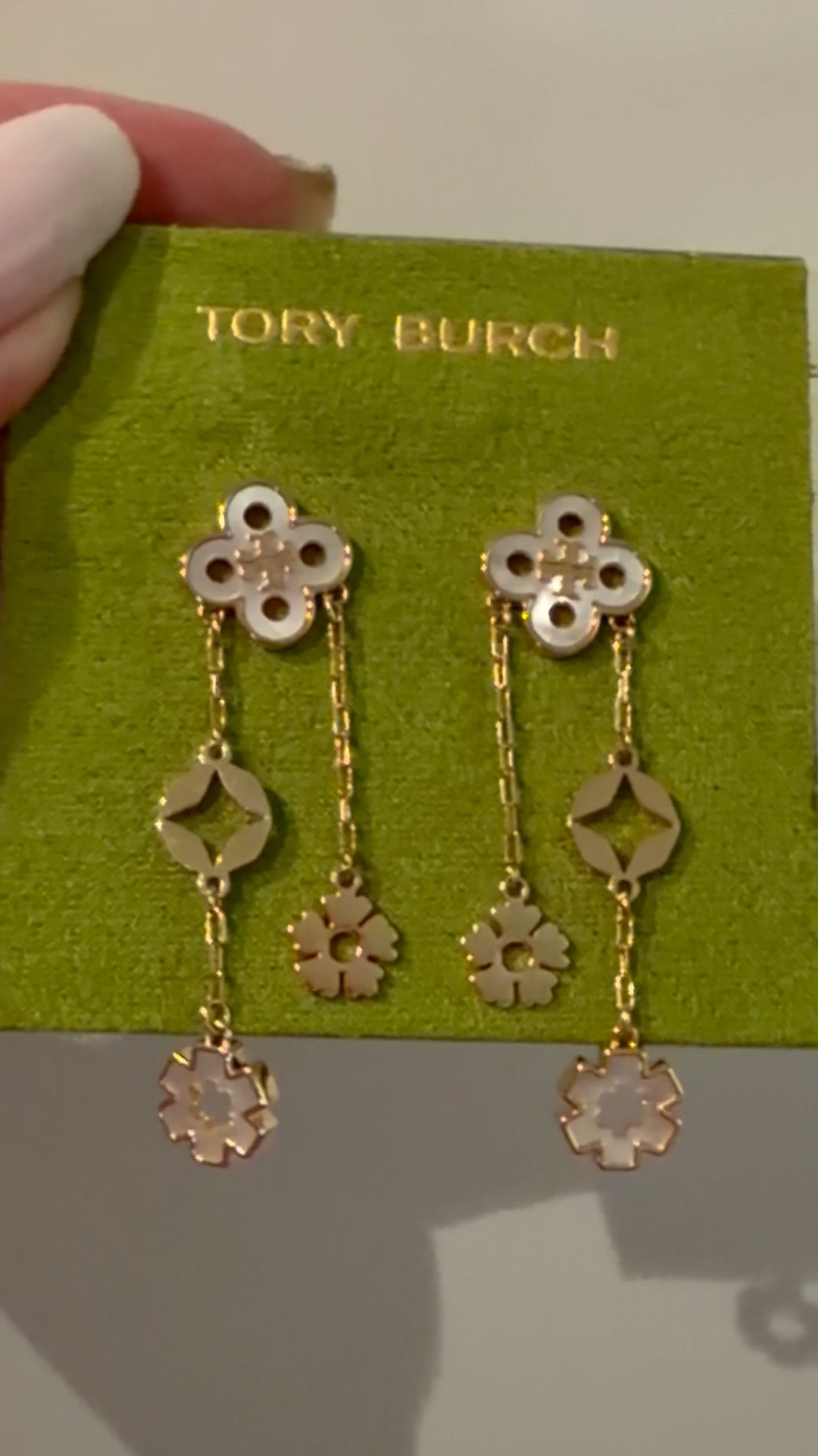 FORGET ME NOT LINEAR EARRINGS

Capturing the spirit of the delicate yet strong wildflower associated with enduring love. The Forget Me Not Linear Earrings are designed with graphic cutouts detailed with mother-of-pearl

#LTKMothersDay #LTKootd #LTKWorkwear