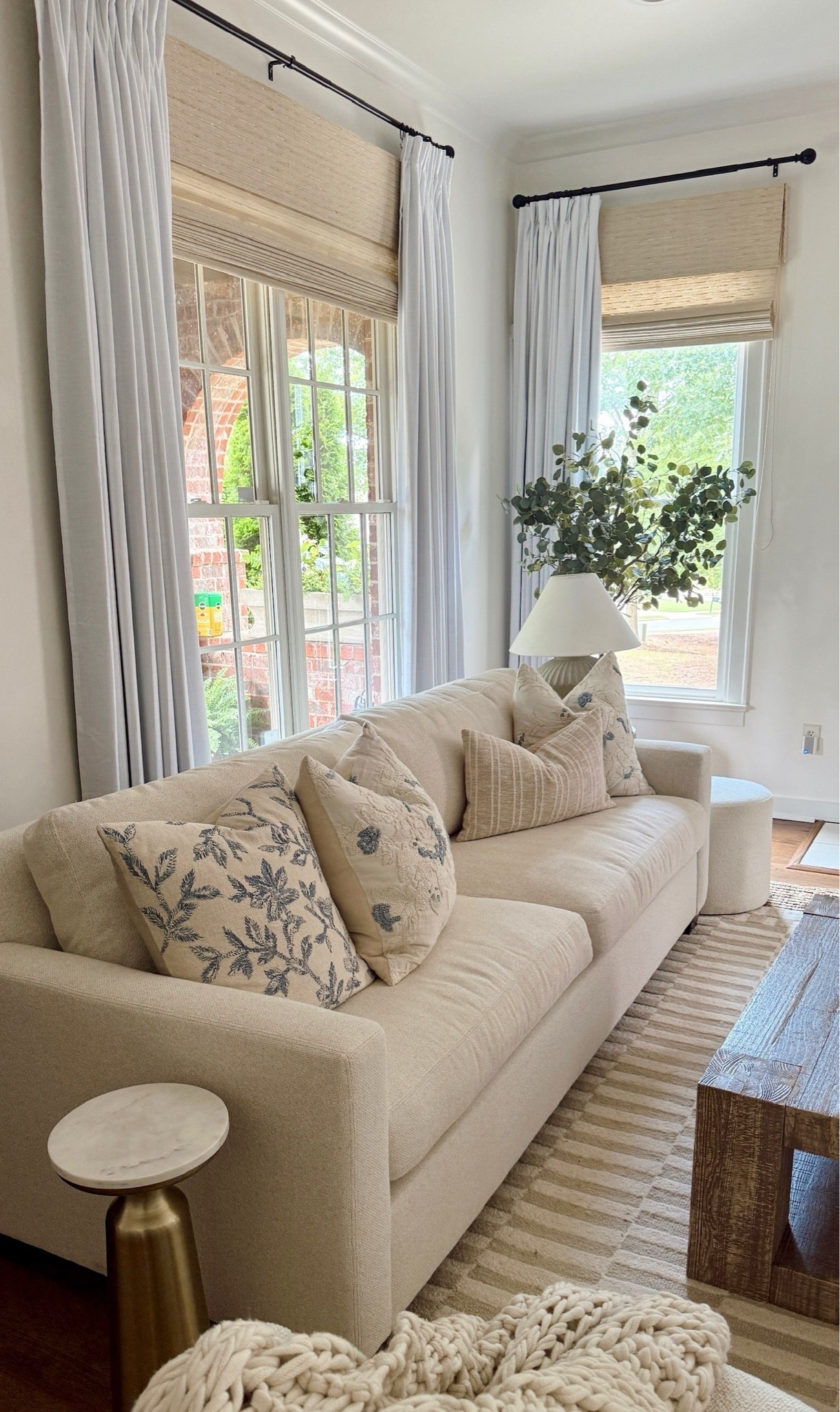 Coastal classic Pottery Barn living room look! So summery and fun☺️

#LTKSeasonal #LTKHome