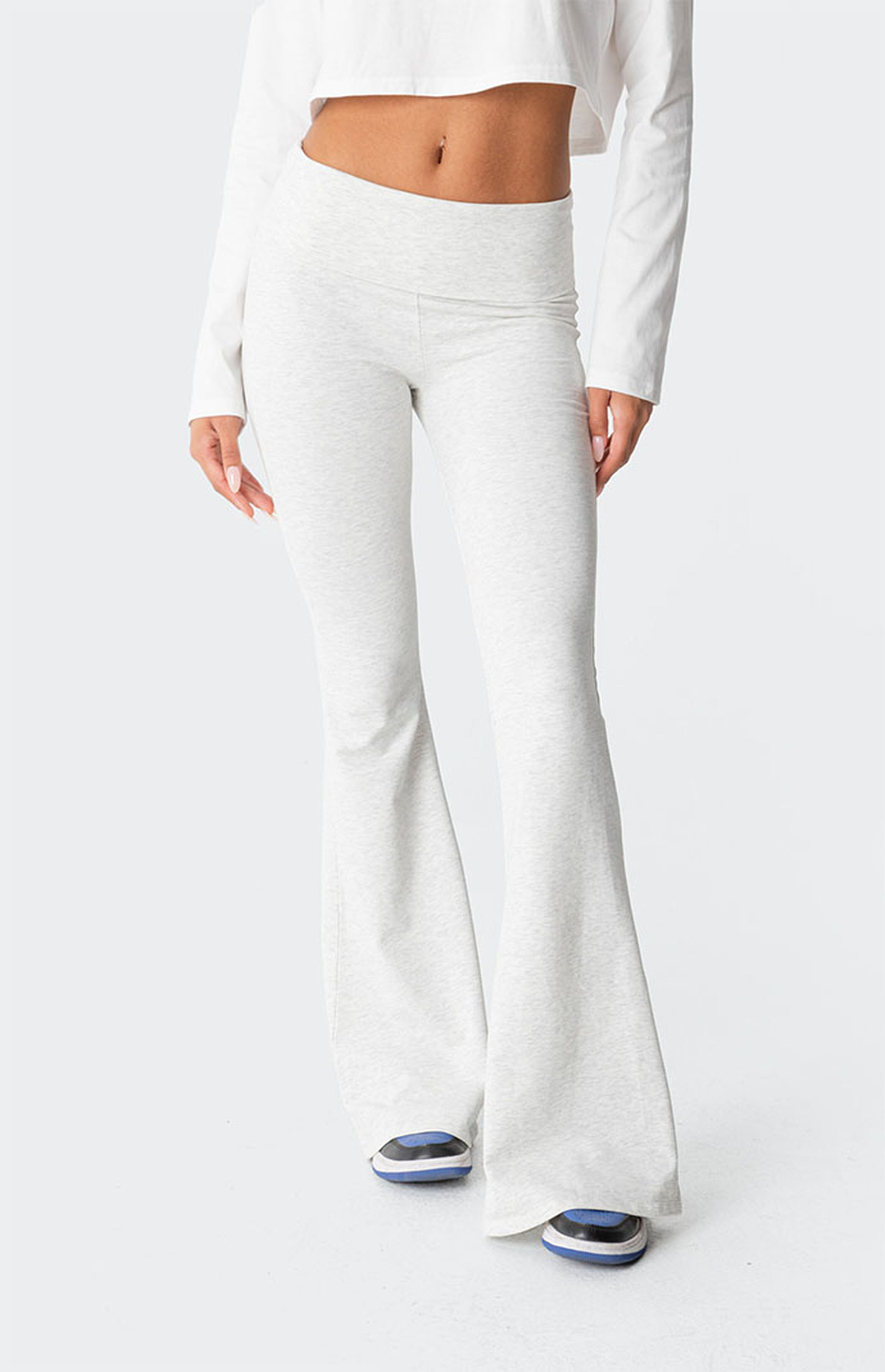 Edikted Naomi Flared Leggings | PacSun