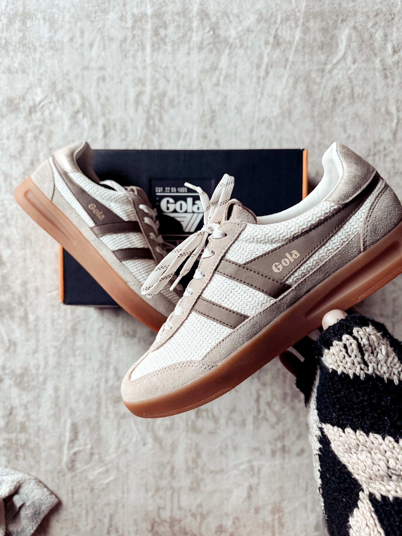 { gola ⋆.𐙚 ̊

• Gola Cyclone Zephyr Sneakers in Off White / Bone / Otter - 9 tts

Free People Style . Neutral Casual Sneaker . Spring Sneaker } 

#LTKgrwm #LTKmomlife #LTKootd