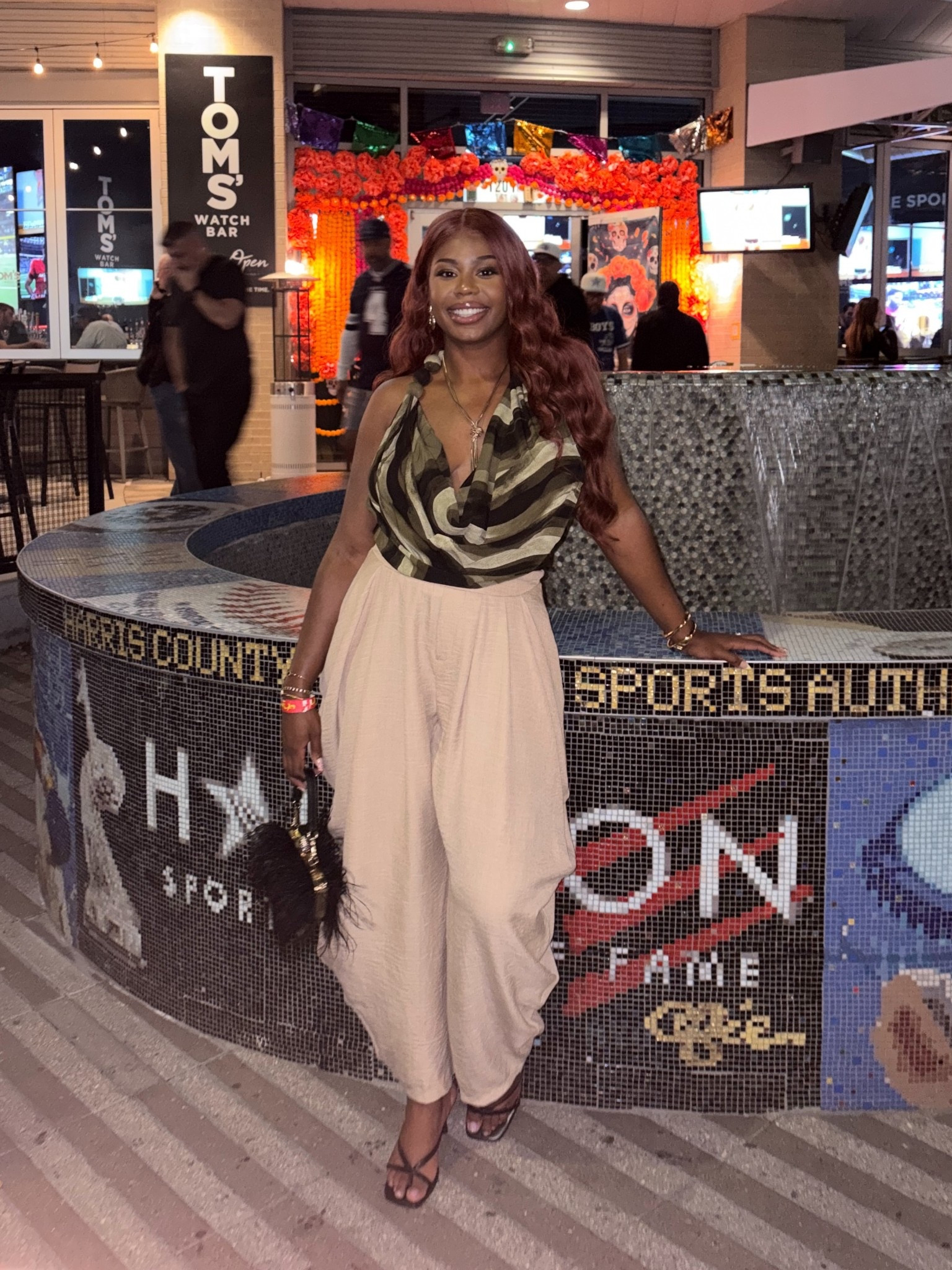 Concert chic outfit. One thing about me I’m always going to be dressed comfortably, but not in athlesiure lol no tea no shade 

#LTKFindsUnder50 #LTKFindsUnder100