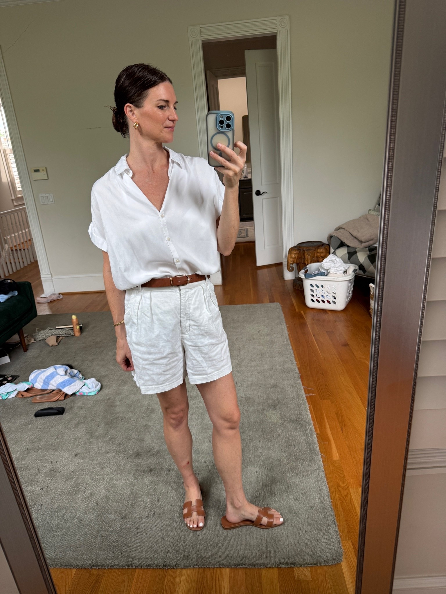 Summer style classic white summer shorts

#LTKootd #LTKmomlife