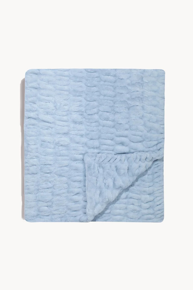 Sky Blue | Lola Blankets