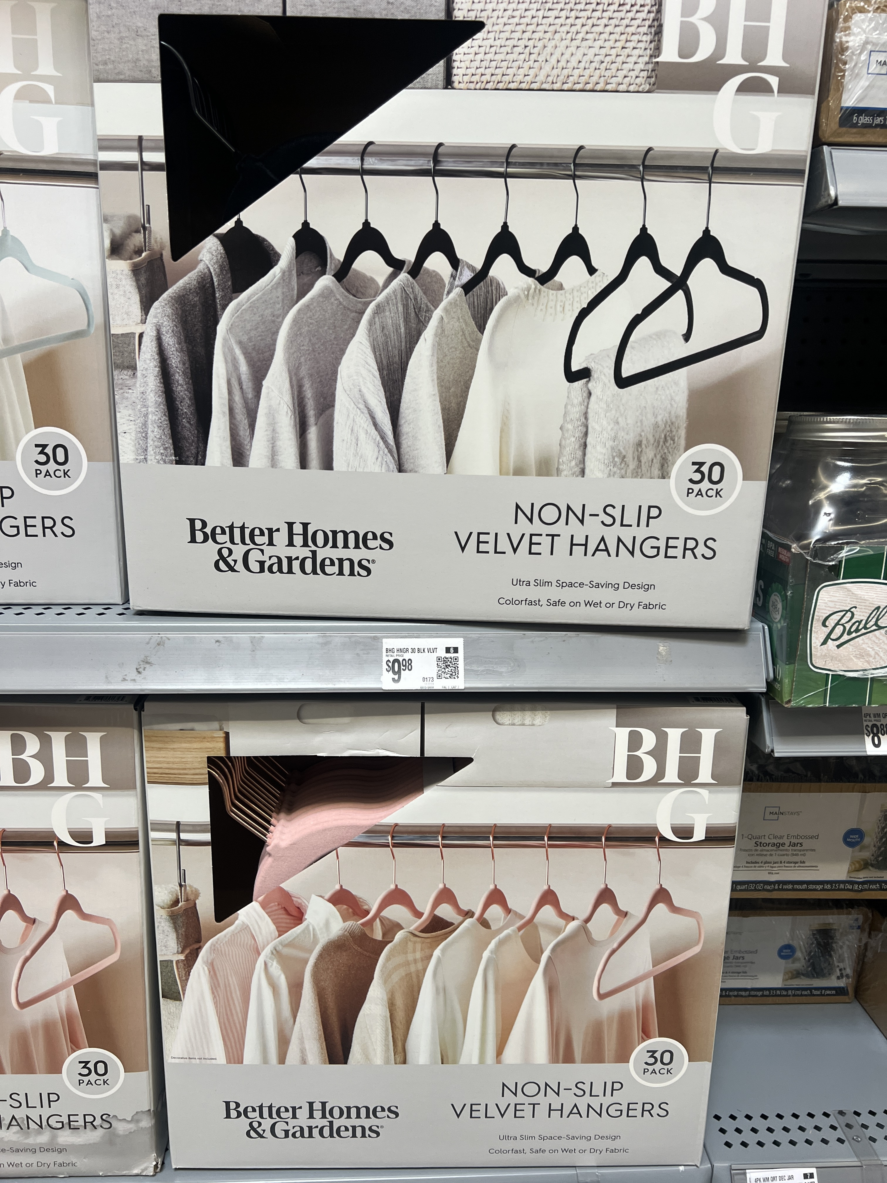 Velvet hangers 30 under $10! These are amazing and come in more colors. 

#LTKHome