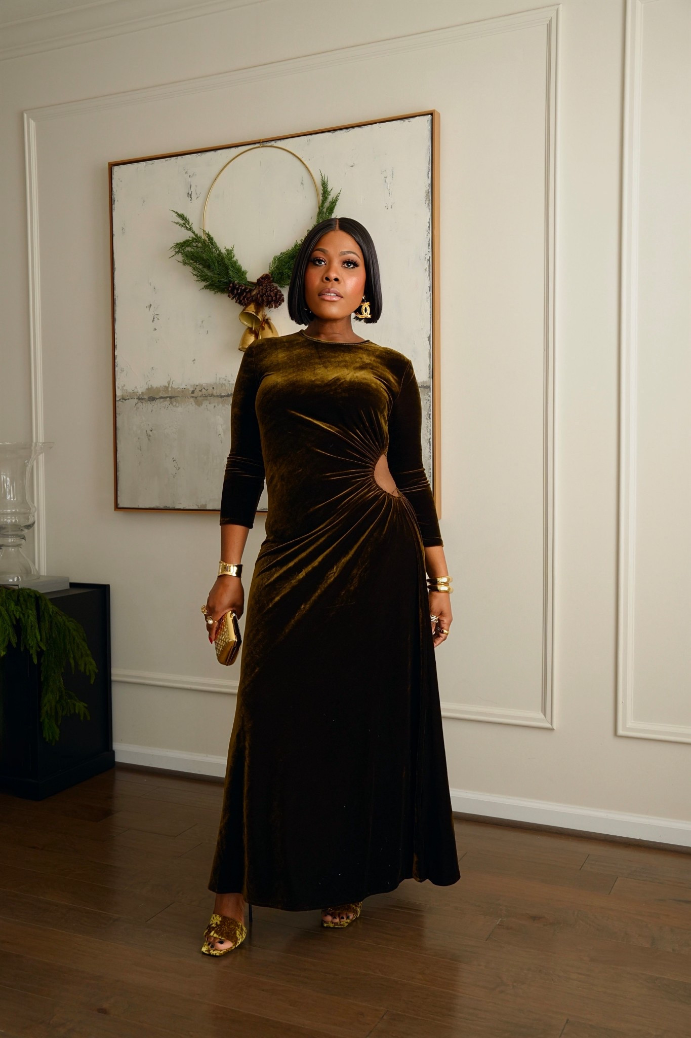 Holiday party dress under $100 and this one is only $59.99. Obsessed with the fit. The velvet feels so luxe and it has a cute and flattering cut out. 
This will be a great fall wedding guest dress.  Affordable luxe, trending for fall 

#LTKParties #LTKHoliday #LTKMidsize