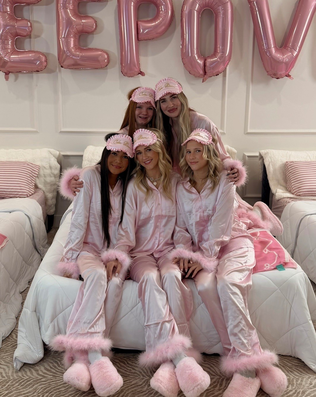 Girly sleepover party outfit inspo 🎀🤍

#LTKSaleAlert #LTKootd #LTKU