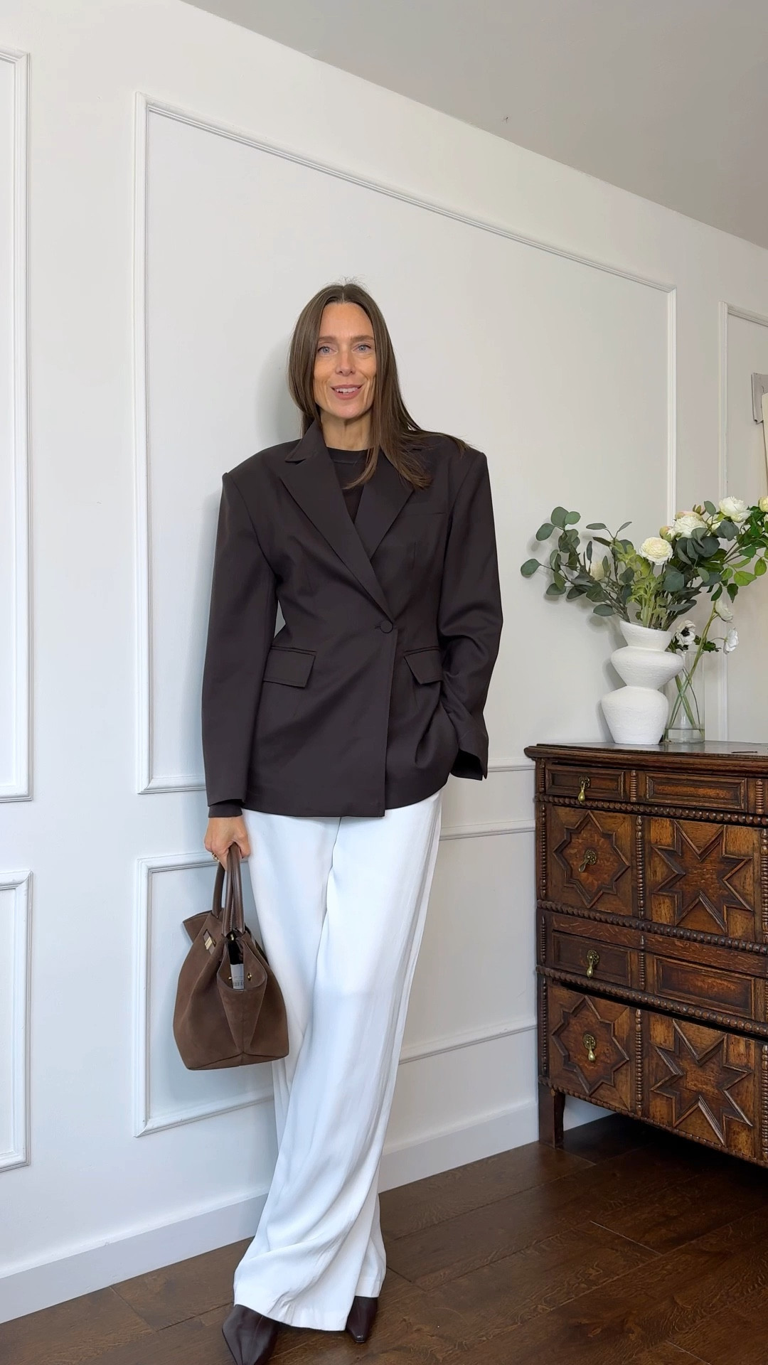 The ultimate cinched-waist brown blazer. This one from And Other Stories is absolutely stunning. And the skinny knit underneath is so, so useful. Comes in four colours. I’ve styled mine with long white trousers, brown leather boots and a brown suede handbag. 

I’m wearing a small in the knit, a UK 8 in the blazer and the trousers

#LTKWorkwear #LTKSeasonal #LTKStyleTip