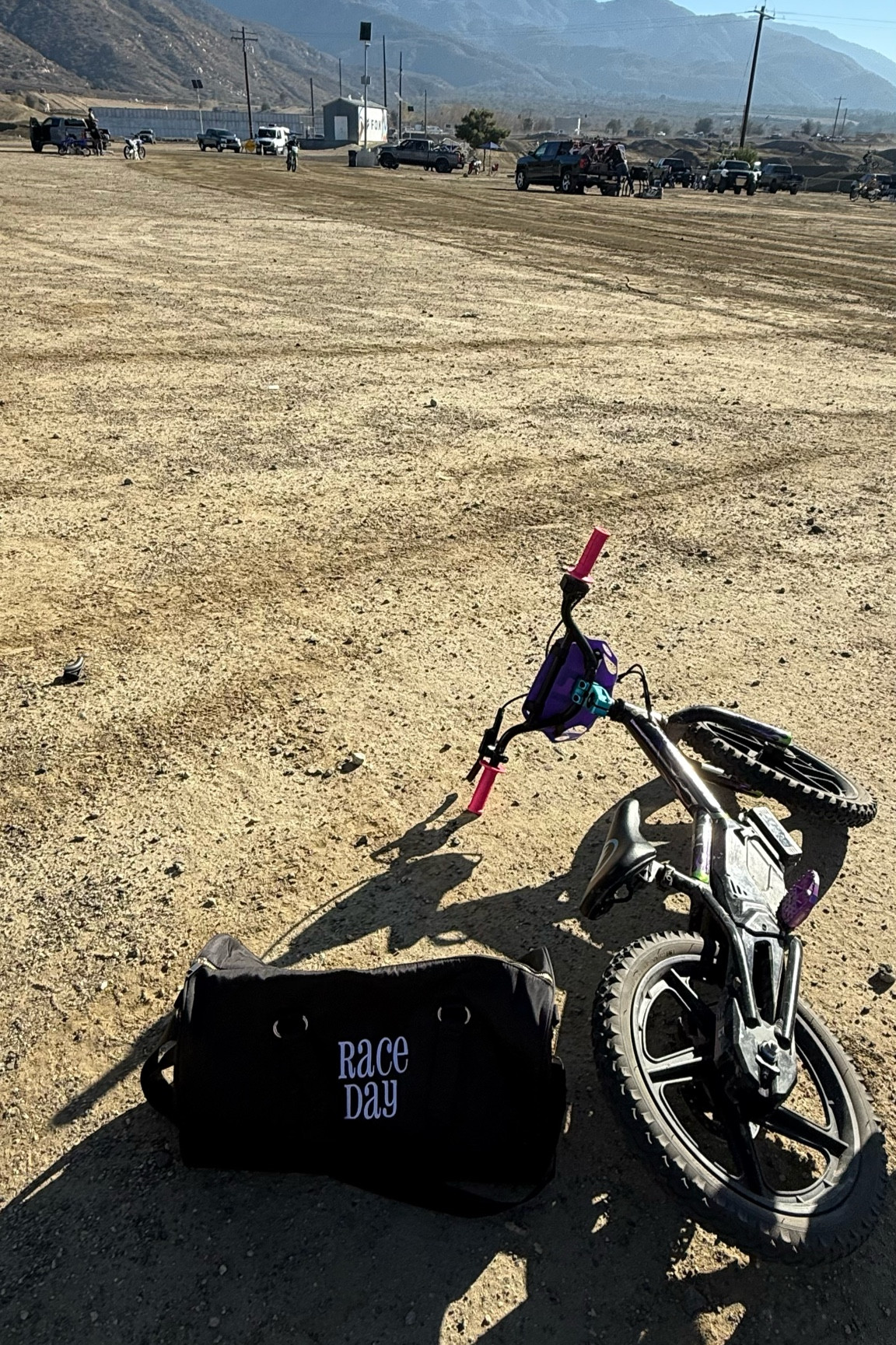 Weekends at Fox Raceway 🏁🏁
Custom bag made at Kenz Kustomz! CODE: Coronadomoms get 10% off 🤑

#stacyc #motocross #foxracing #raceday 

#LTKActive #LTKFamily #LTKKids