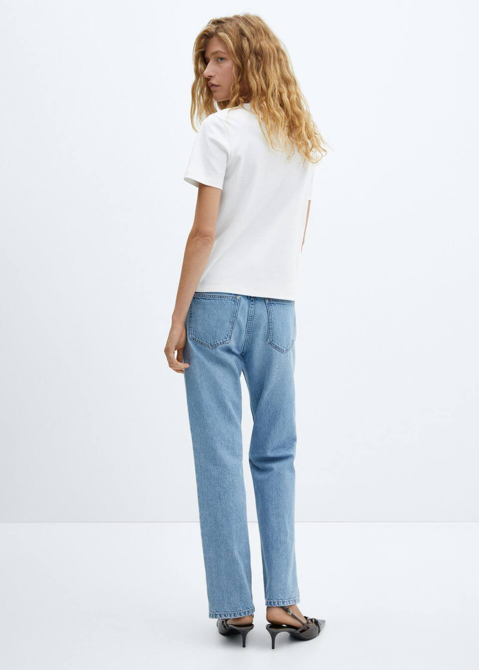 Magliette e top da Donna 2023 | Mango Italia | Mango IT