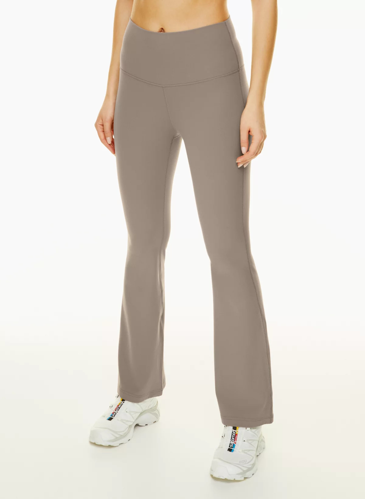 TNABUTTER™ CHEEKY FLARE HI-RISE LEGGING | Aritzia