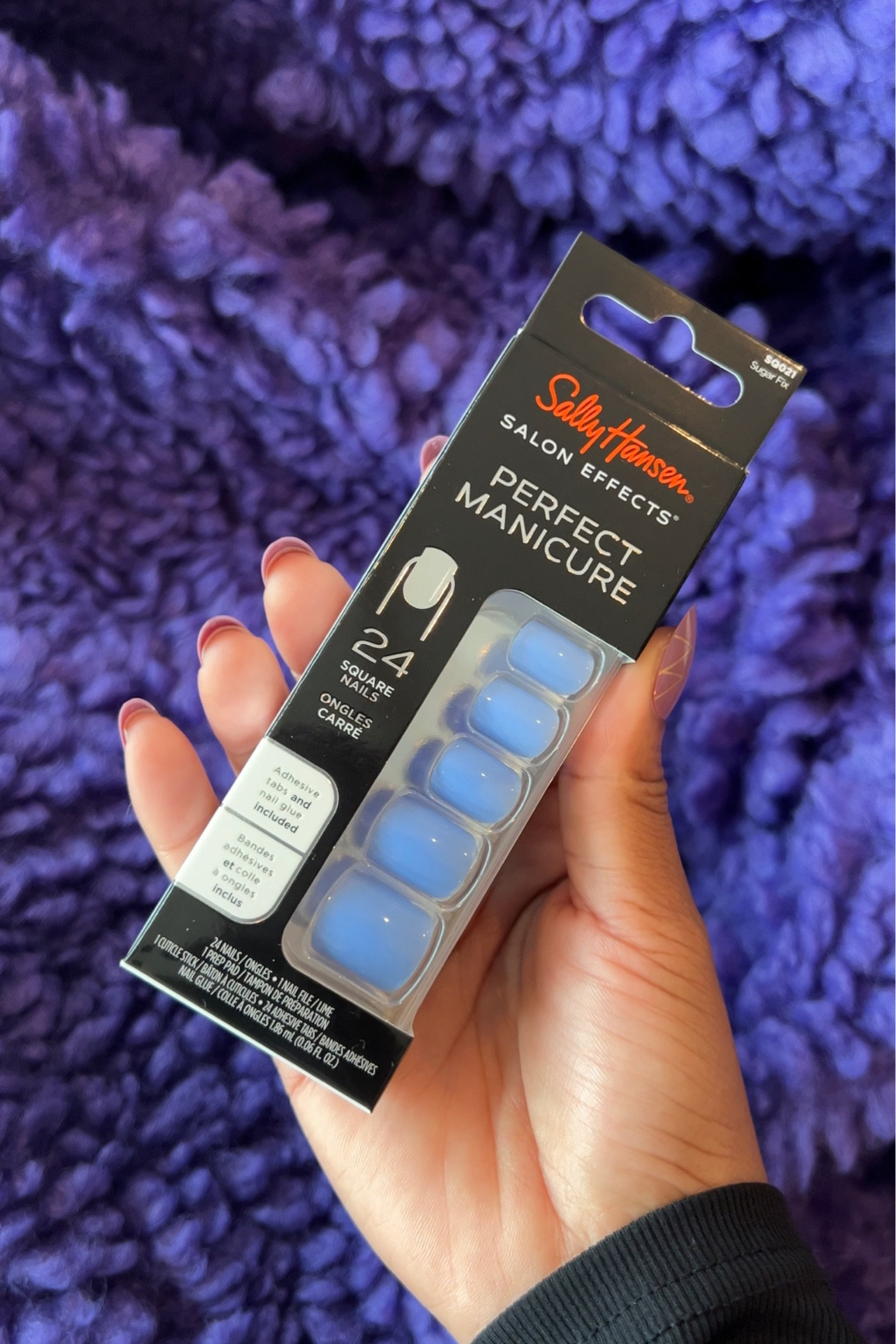 Loving this at home manicure I did on myself! 😍

These are the @SallyHansen Salon Effects Perfect Manicure in shade Outside The Line & Sugar Fix. #ad These press ons are so cute, easy to apply & there are so many different styles! Should we do part 2?? You can find them at @Target! #sallyhansen #targetpartner #Target


#LTKbeauty #LTKGiftGuide
