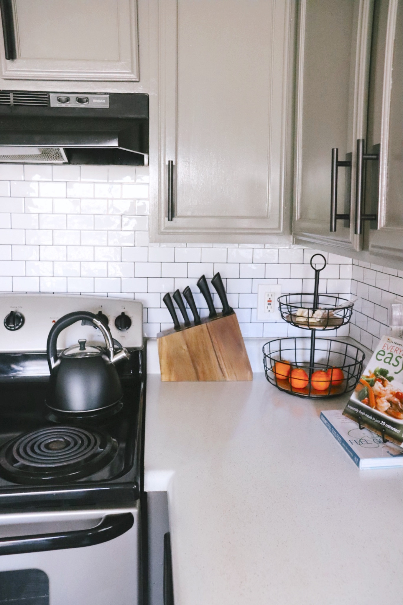 Kitchen refresh for the new year! Renters: included my peel & stick tile backsplash and cabinet hardware 

#LTKhome #LTKunder100 #LTKSeasonal