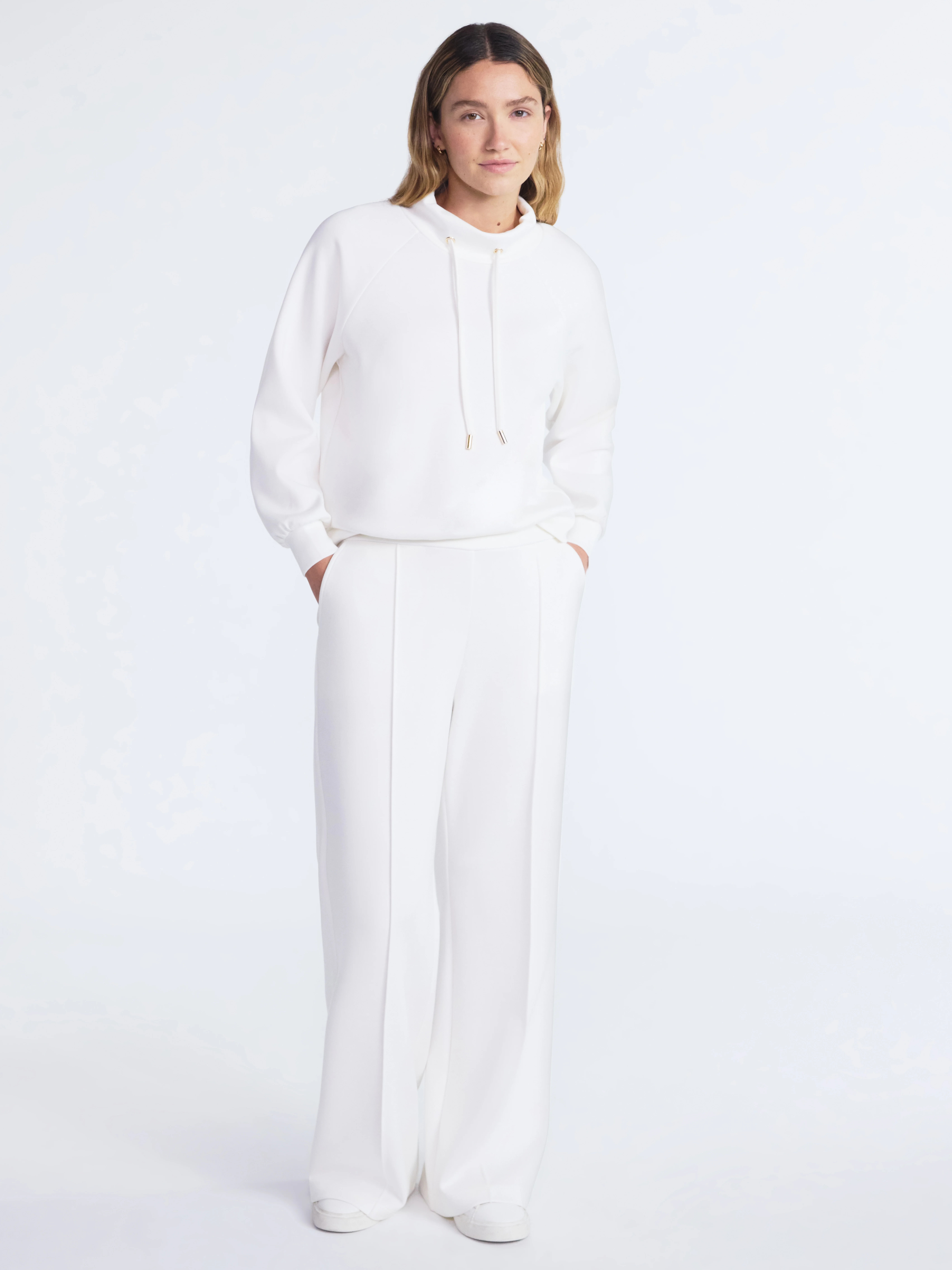 Scoop Women’s and Women’s Plus New Scubaknit Seamed Sweatpants, Regular and Short Lengths, Si... | Walmart (US)