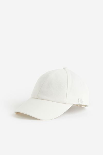 Cotton cap - White - Ladies | H&M GB | H&M (UK, MY, IN, SG, PH, TW, HK)