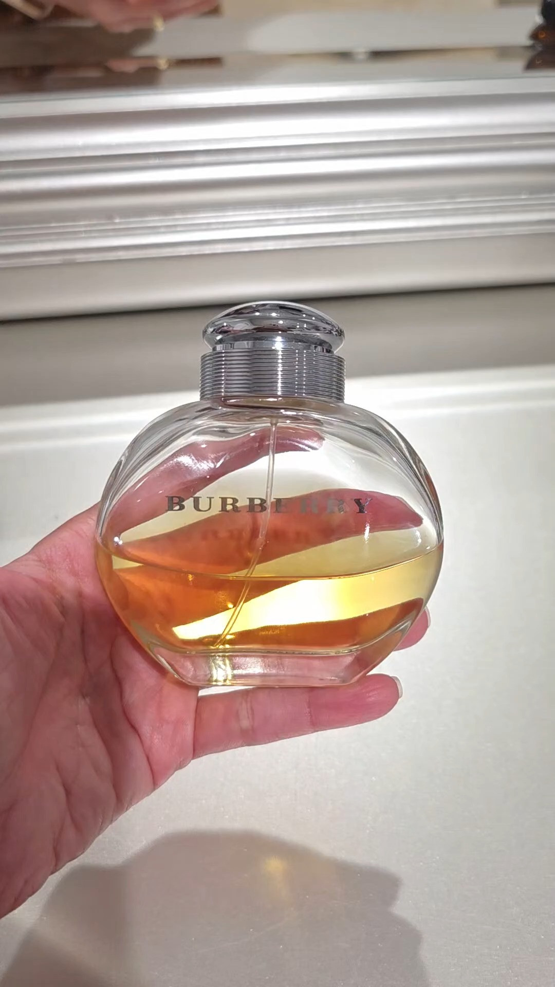 BURBERRY Classic Eau de Parfum – Ambery Women's Perfume – With Notes of Green Apple, Sandalwood & Vanilla – Luxury Perfumes for Women – Long Lasting Fragrance, beauty 

 #LTKgrwm #LTKBeauty