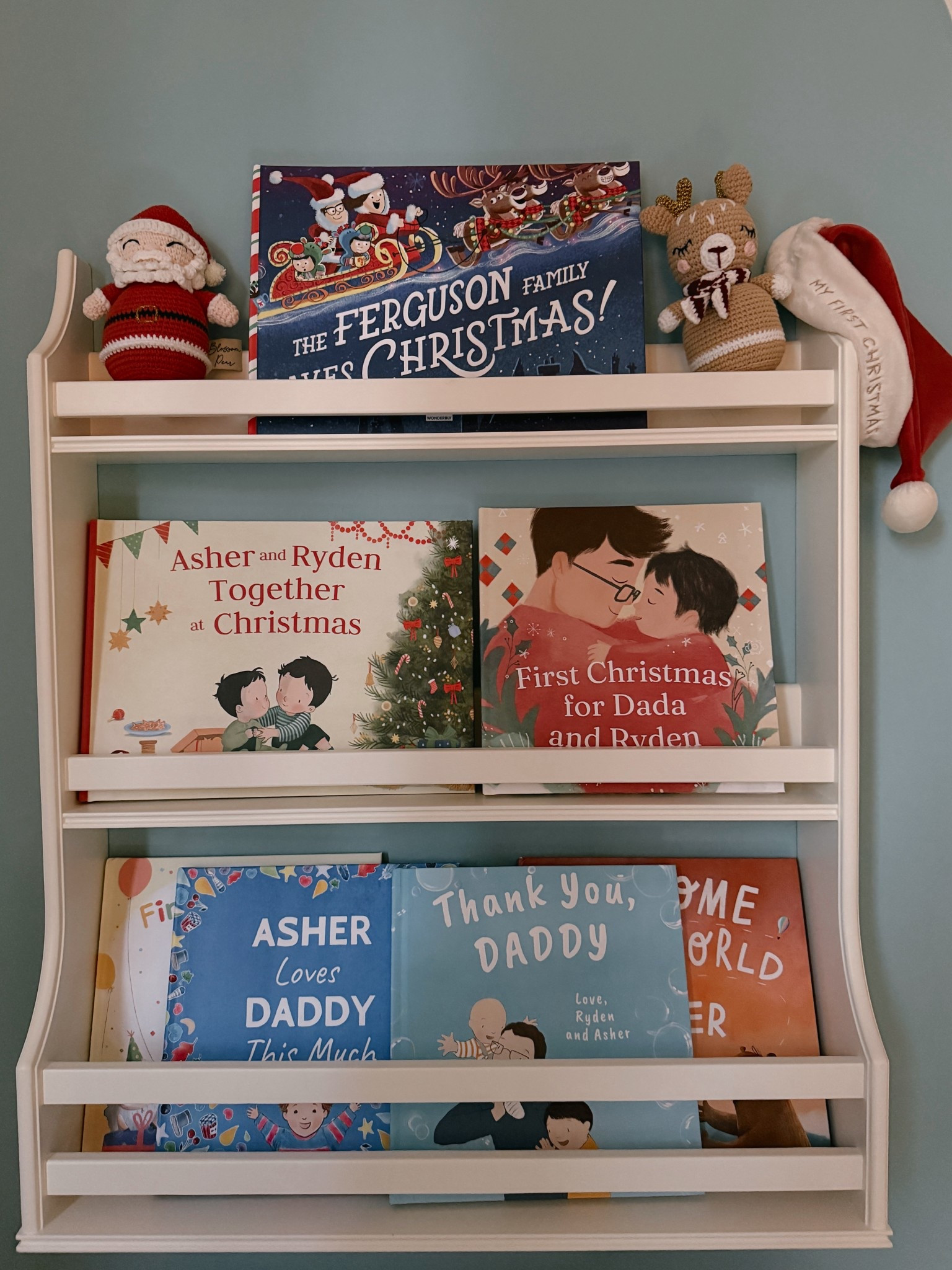 Our favorite personalized books for the holidays make the perfect gift from Wonderbly. #ad #wonderblymoments