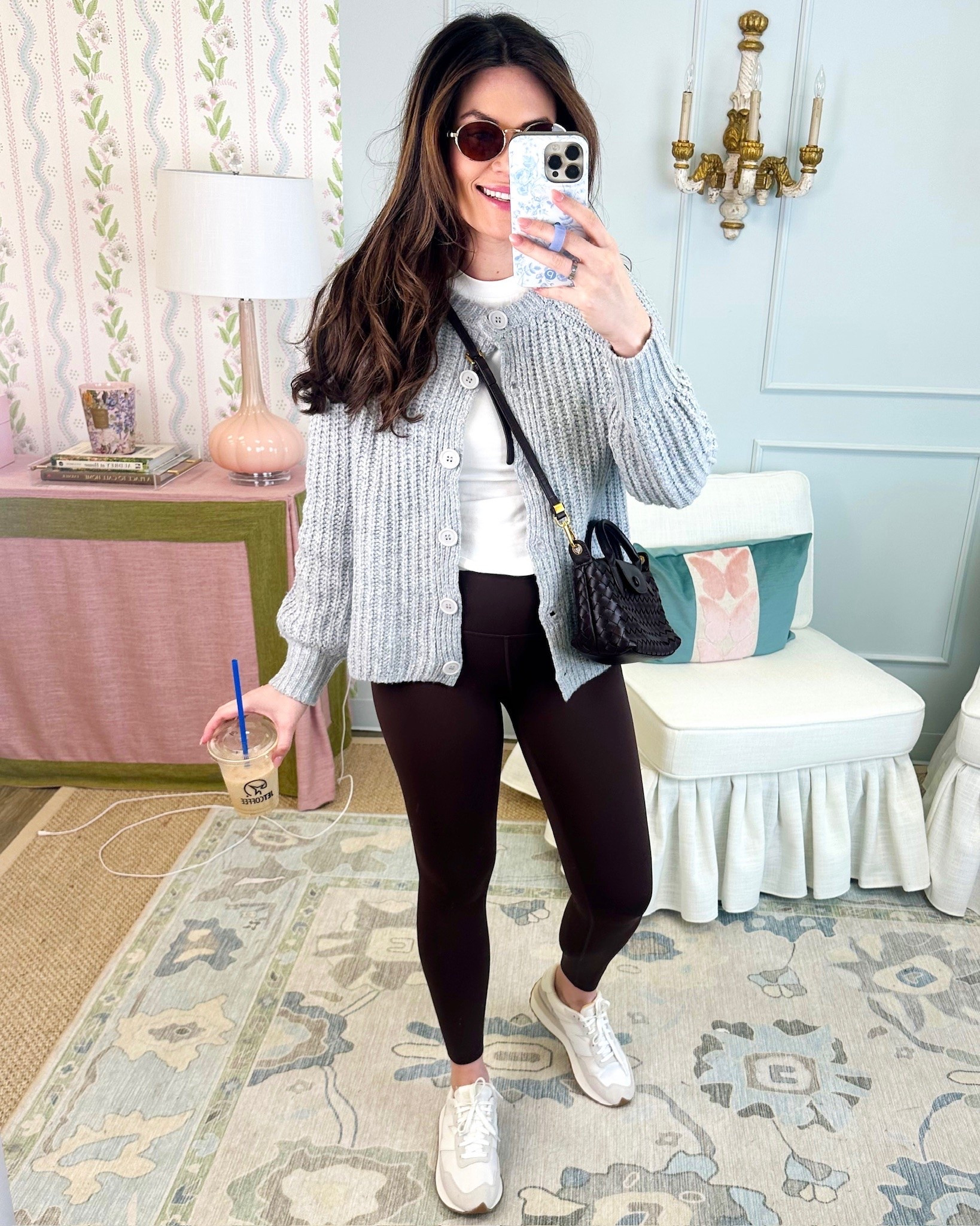 On the go mom look!

#LTKdayinmylife #LTKootd #LTKmomlife