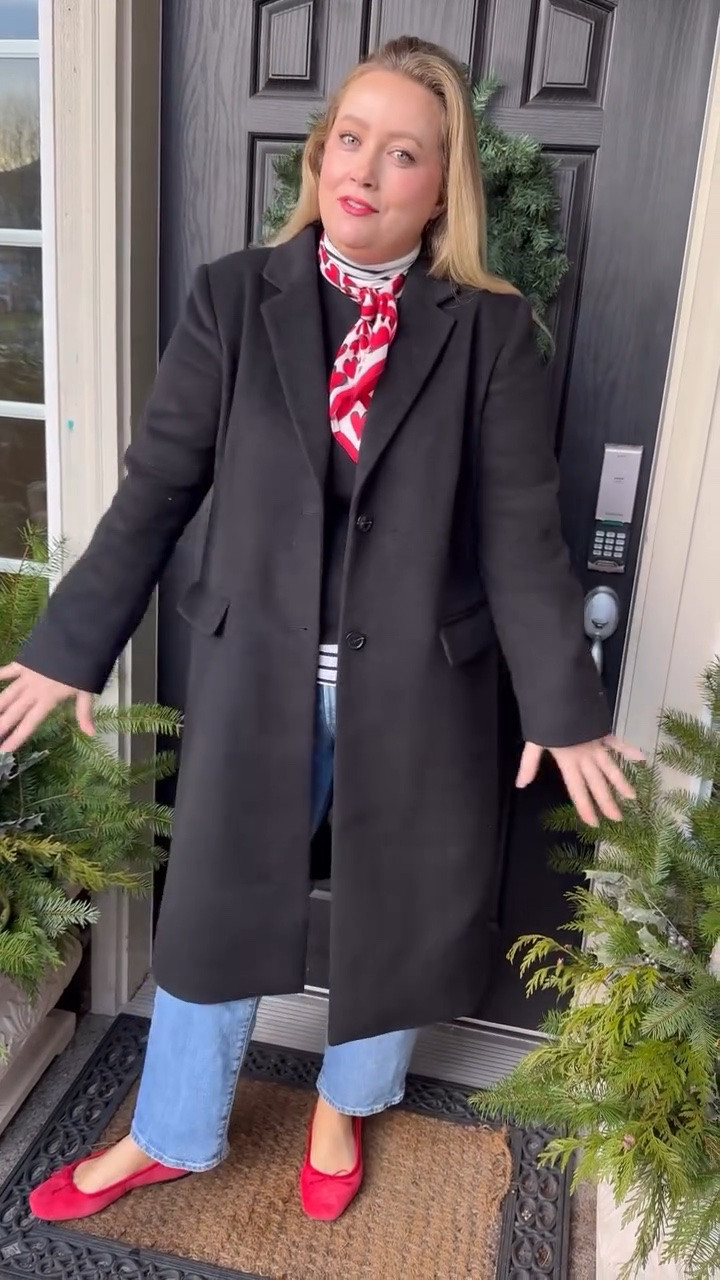 Some fun red touches for Valentine’s Day 

#silkscarf
#ascot 
#ballerinaflats

#LTKgrwm #LTKootd #LTKSeasonal