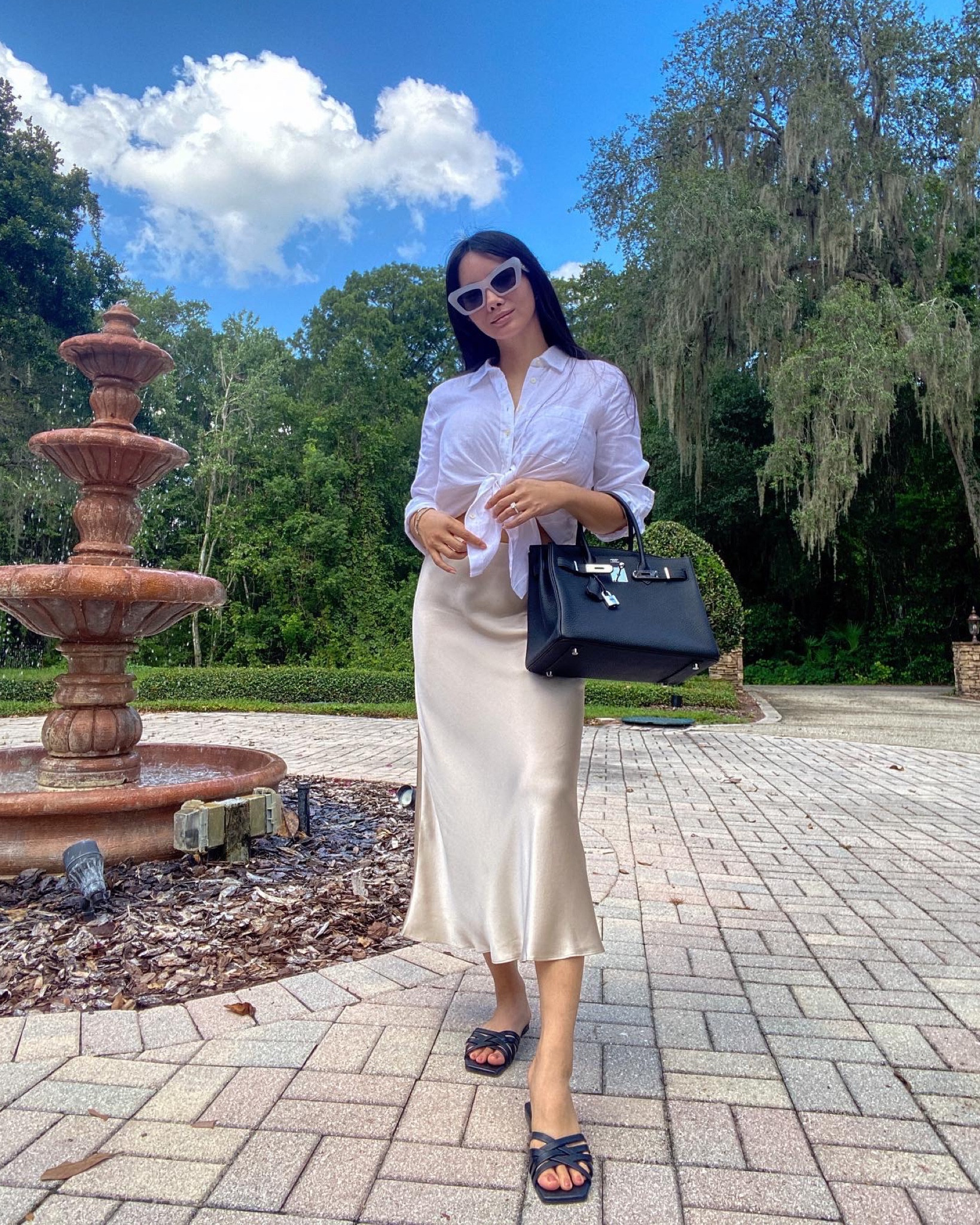 My absolute FAVORITE silk skirt! Paired with a white linen button up! 