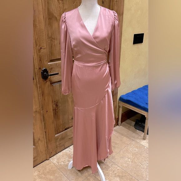 Alexia Admor Satin Dress Sz 6 NWT - Color Blush | Poshmark