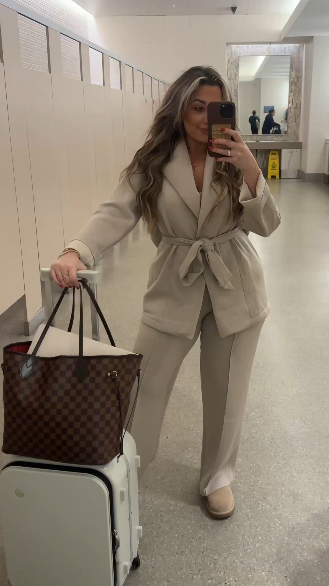 NYC winter outfit details ❄️ layering essentials, neutral tones, and cozy pieces that look expensive without the designer price tag. Perfect cold weather street style for New York City winters.

I’m wearing a large in the Spanx set (discount code NICOLEMXSPANX for $$ off)

#NYCWinterOutfit #WinterOutfitInspo #NYCStyle #WinterStreetStyle #LTKStyle #LTKWinter #AmazonFashionFinds #AffordableFashion #NeutralOutfits #ColdWeatherStyle #LayeredLook #CityStyle #LookExpensive