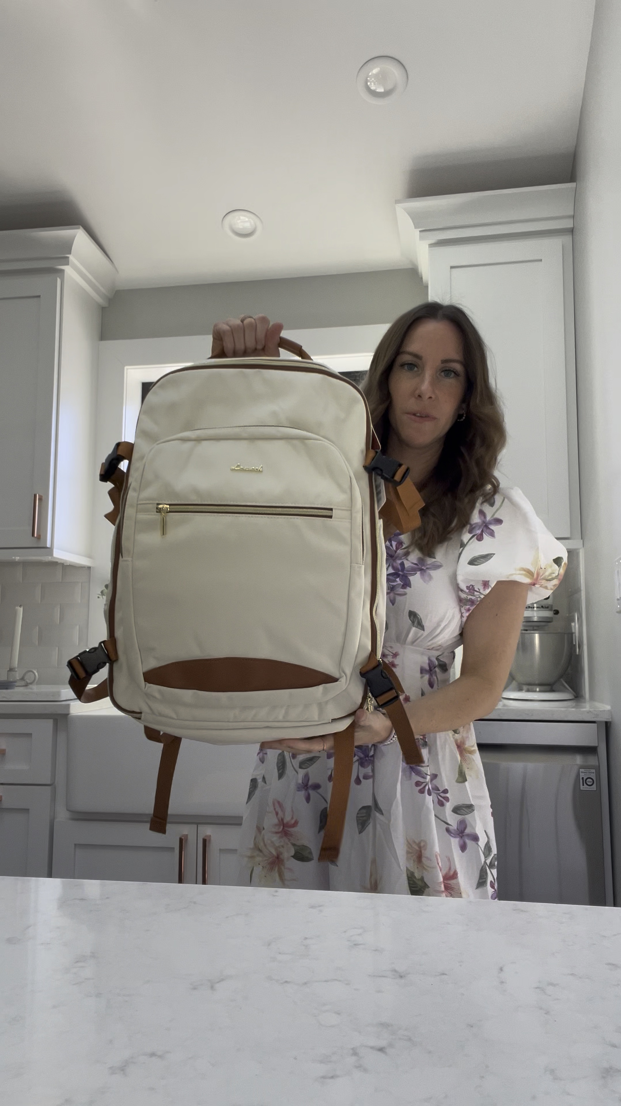 The PERFECT carry on! 🧳✈️🌴

#LTKSaleAlert #LTKTravel #LTKmomlife