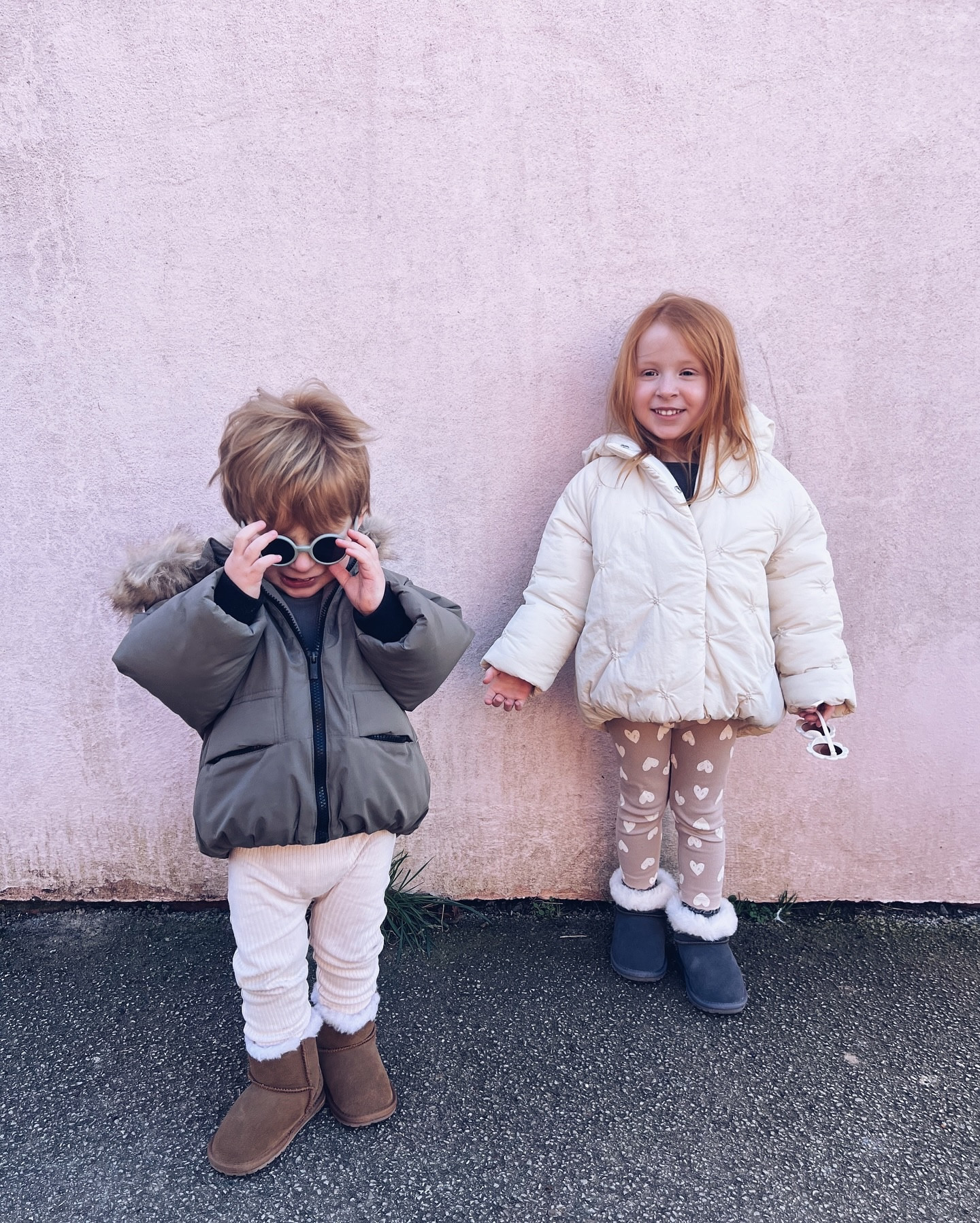 The privilege is mine 🤍 ⁣
#EMUse #MomentsThatMatterWithEMUAustralia ⁣
⁣
AD ⁣
Ft. Sharky Scuff & Sheepskin Hat ⁣
Wallaby Mini (Rosa) ⁣
Toddle (Theo)