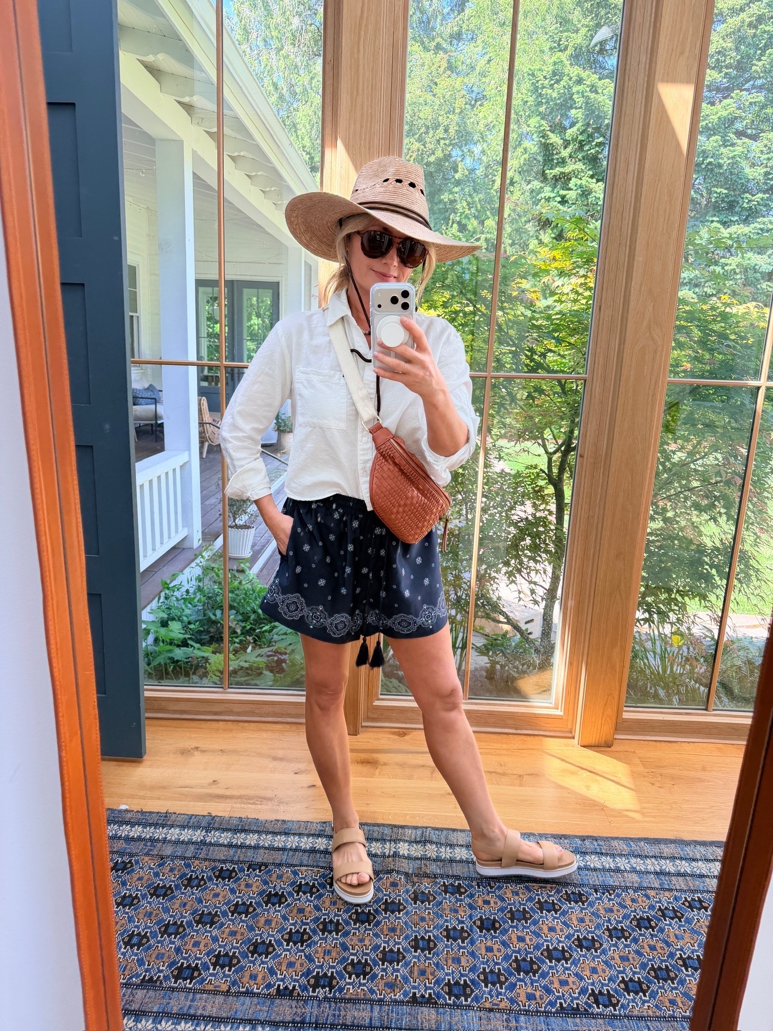 These shorts are EXCELLENT. Silky fabric that doesn’t wrinkle and they look so high end but are still comfy!

#LTKgrwm #LTKootd #LTKmomlife