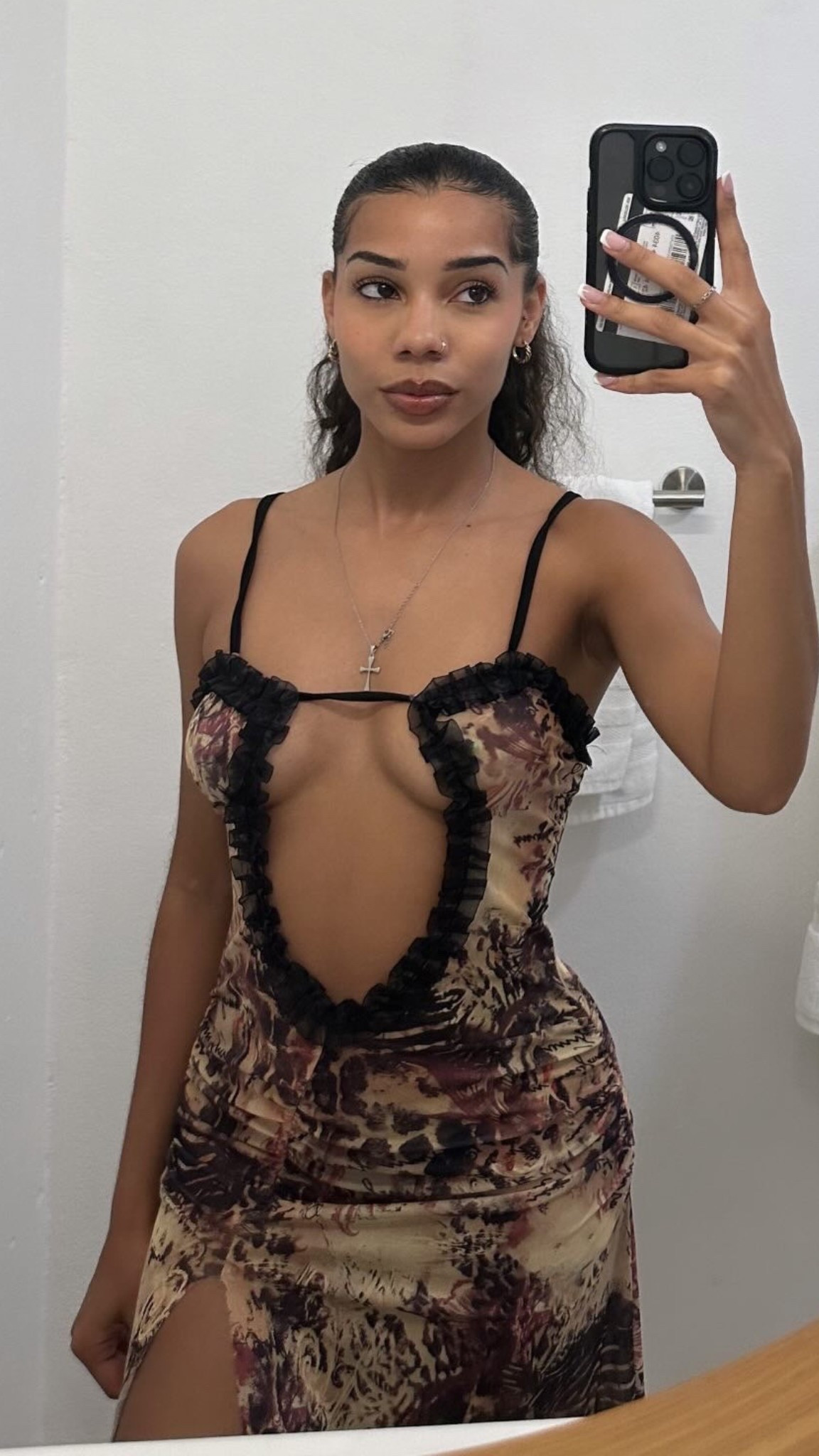 A moment for the dress
#dress #puertorico #outfit

#LTKPetite #LTKValentine #LTKootd