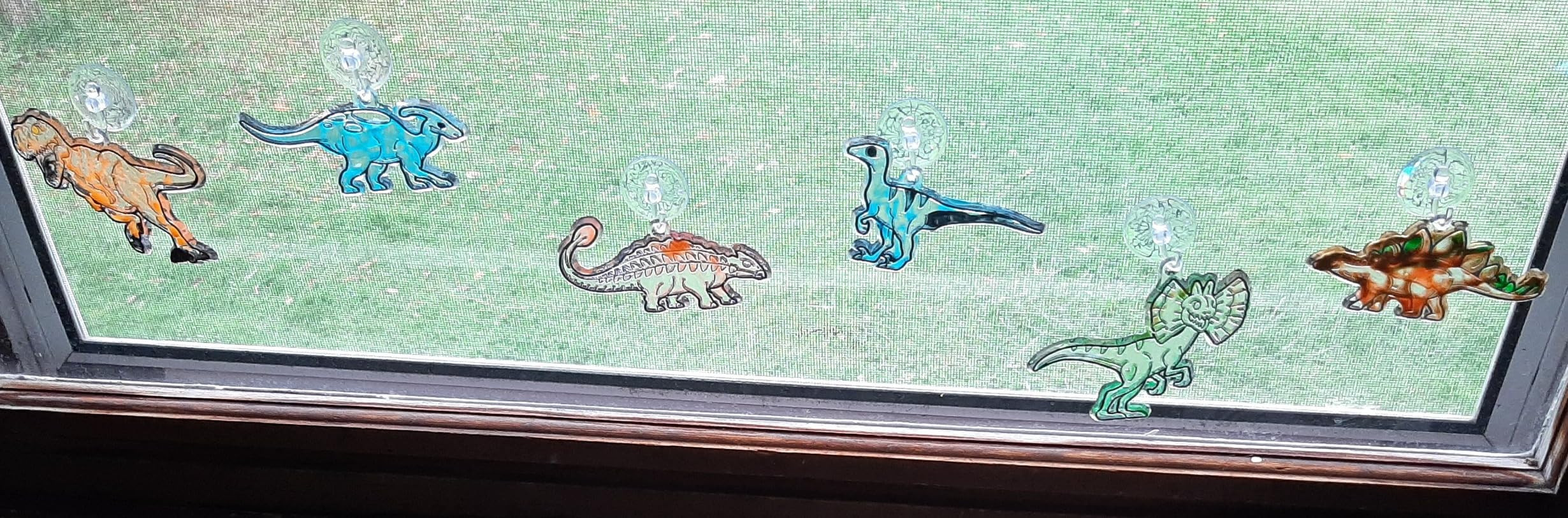 NATIONAL GEOGRAPHIC Kids Stained Glass Kit - Glow in the Dark Dinosaur Toys, Kids Arts and Crafts... | Amazon (US)