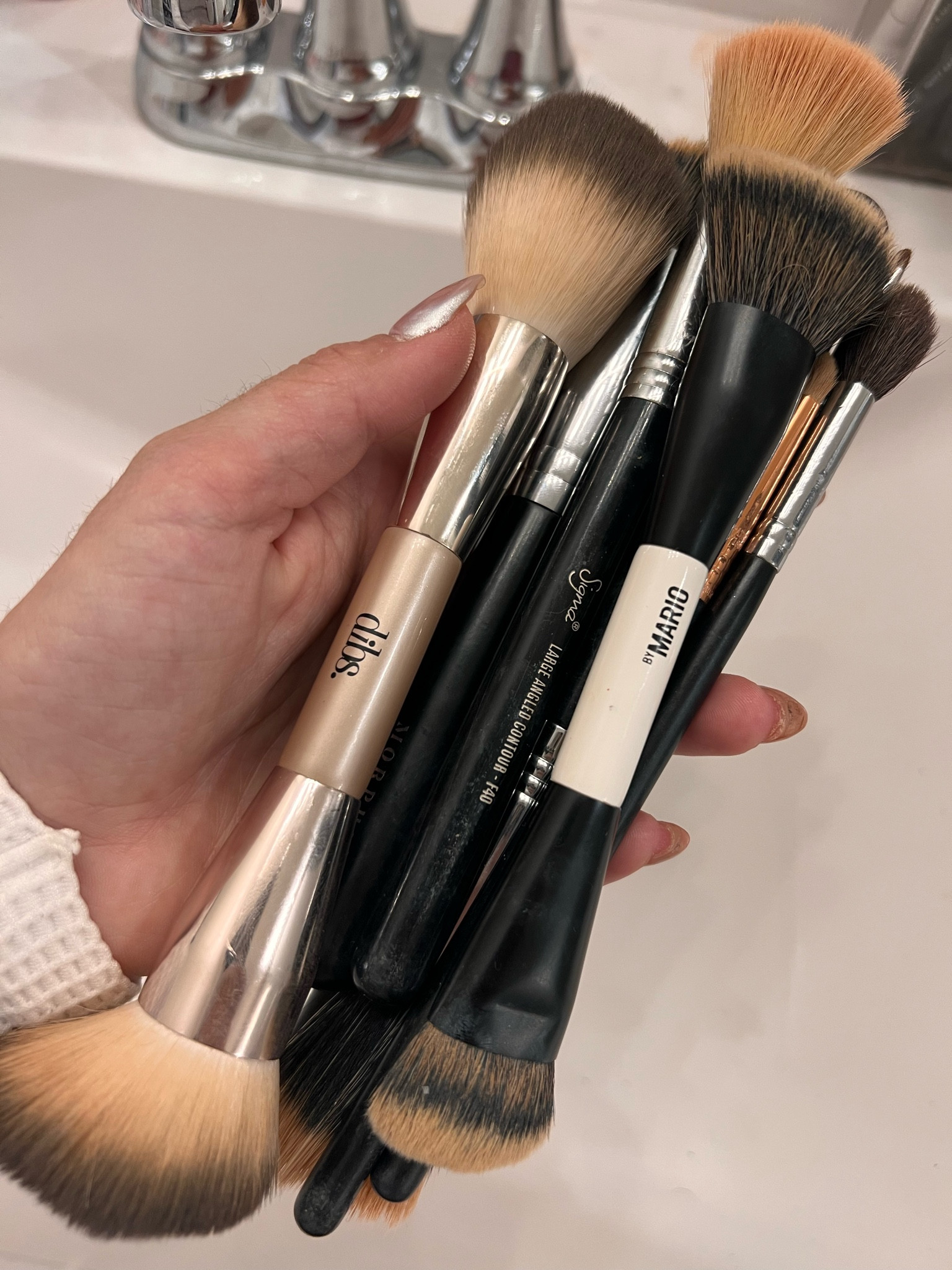 Go-to makeup brushes! #makeupbrushes #makeupfaves #musthabemakeup

#LTKbeauty
