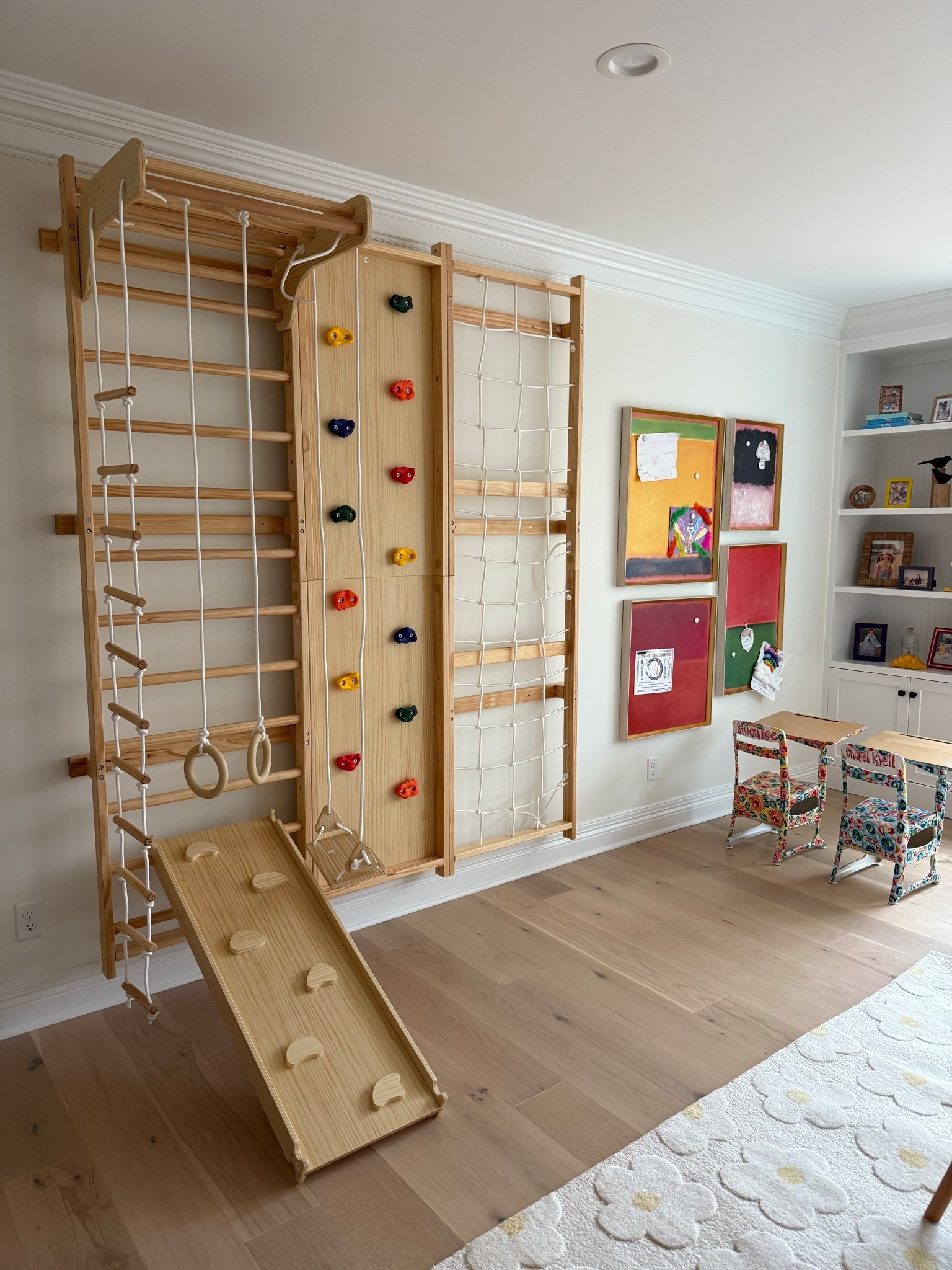 Rock climbing wall. Kids climbing wall. Kids swing. Toy room 
