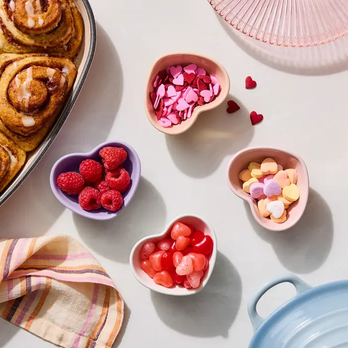 Le Creuset Set of 4 Stoneware Mini Heart Bowls | Nordstrom | Nordstrom