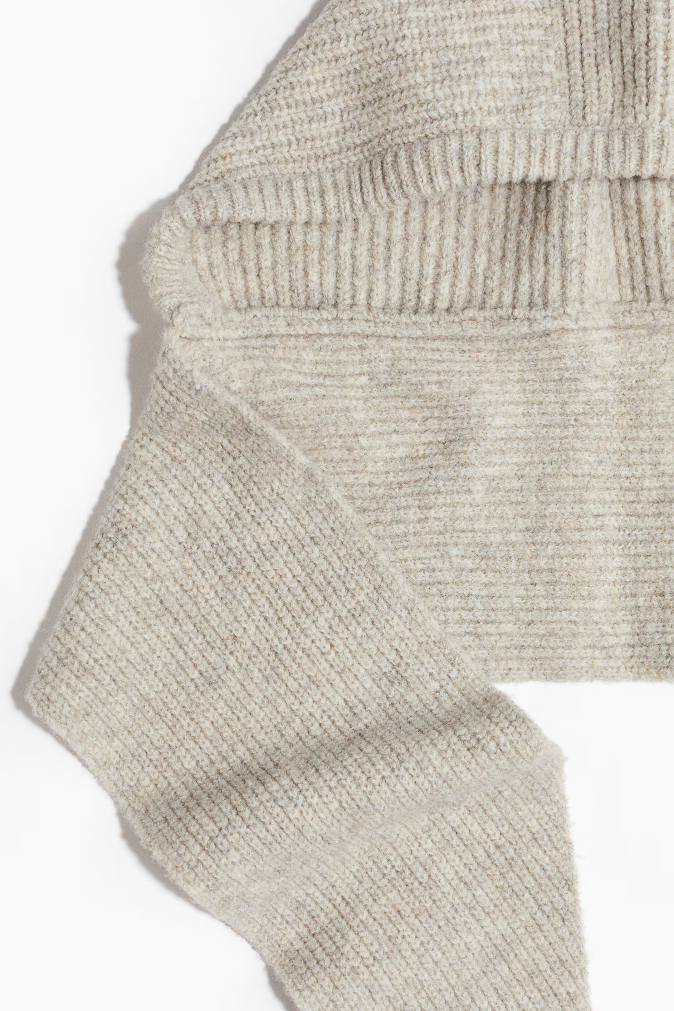 Hooded scarf | H&M (UK, MY, IN, SG, PH, TW, HK)