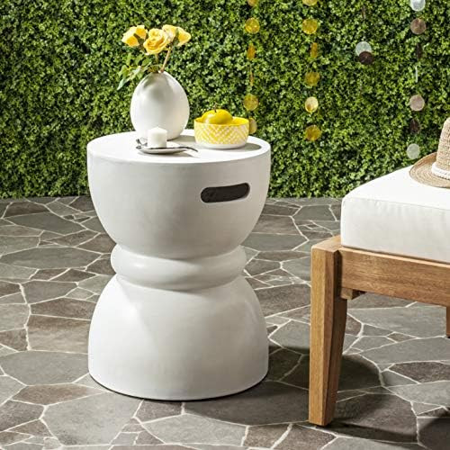 SAFAVIEH Outdoor Collection Haruki Modern Ivory Concrete Round Accent Table (Fully Assembled) | Amazon (US)
