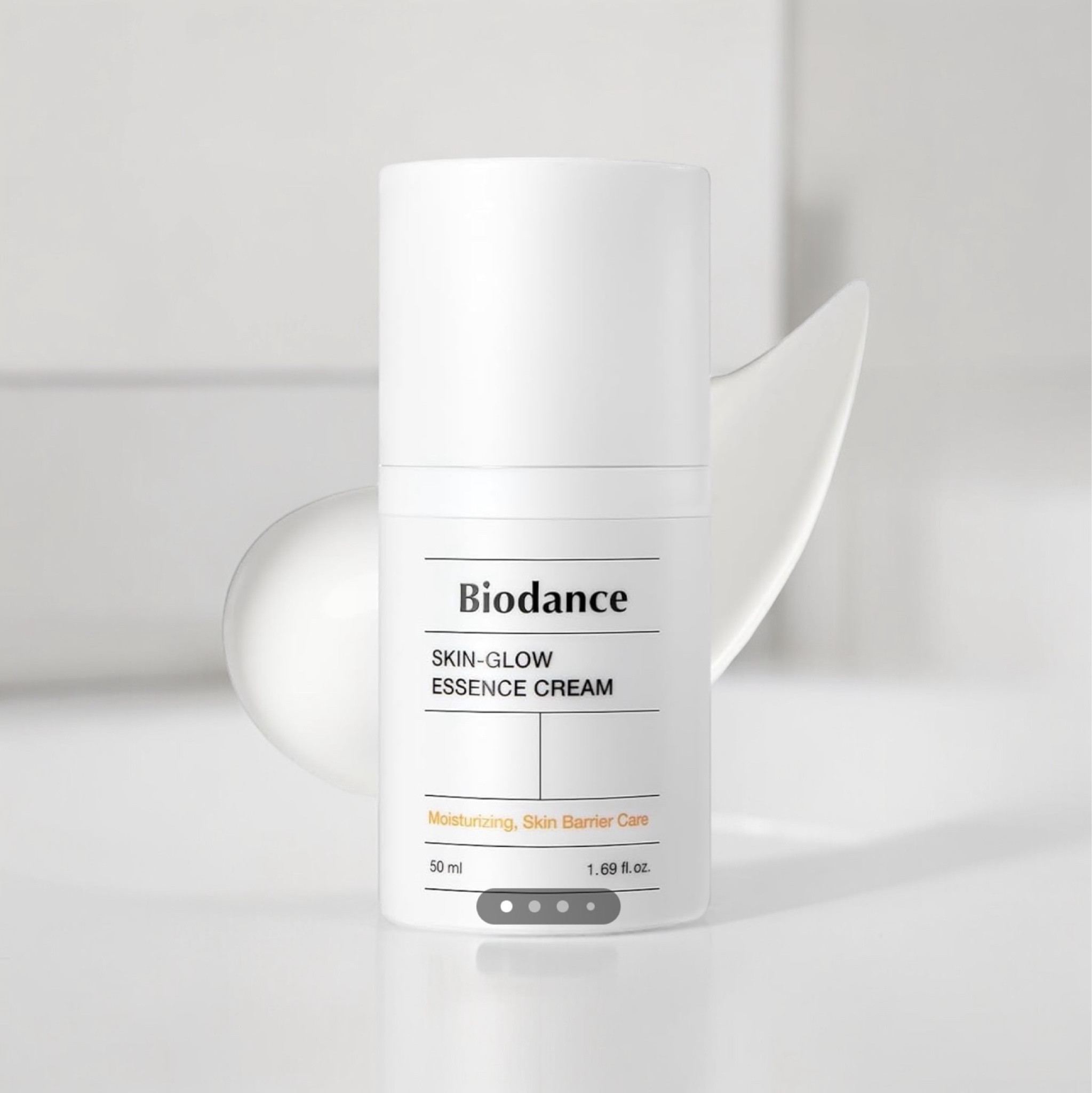 BIODANCE Skin Glow Essence Cream | Crema facial coreana e hidratante facial con ceramidas, probióticos, ácido hialurónico para la cara | 1.69 onzas líquidas, 1.7 fl oz

#LTKU #LTKBeauty #LTKOver40