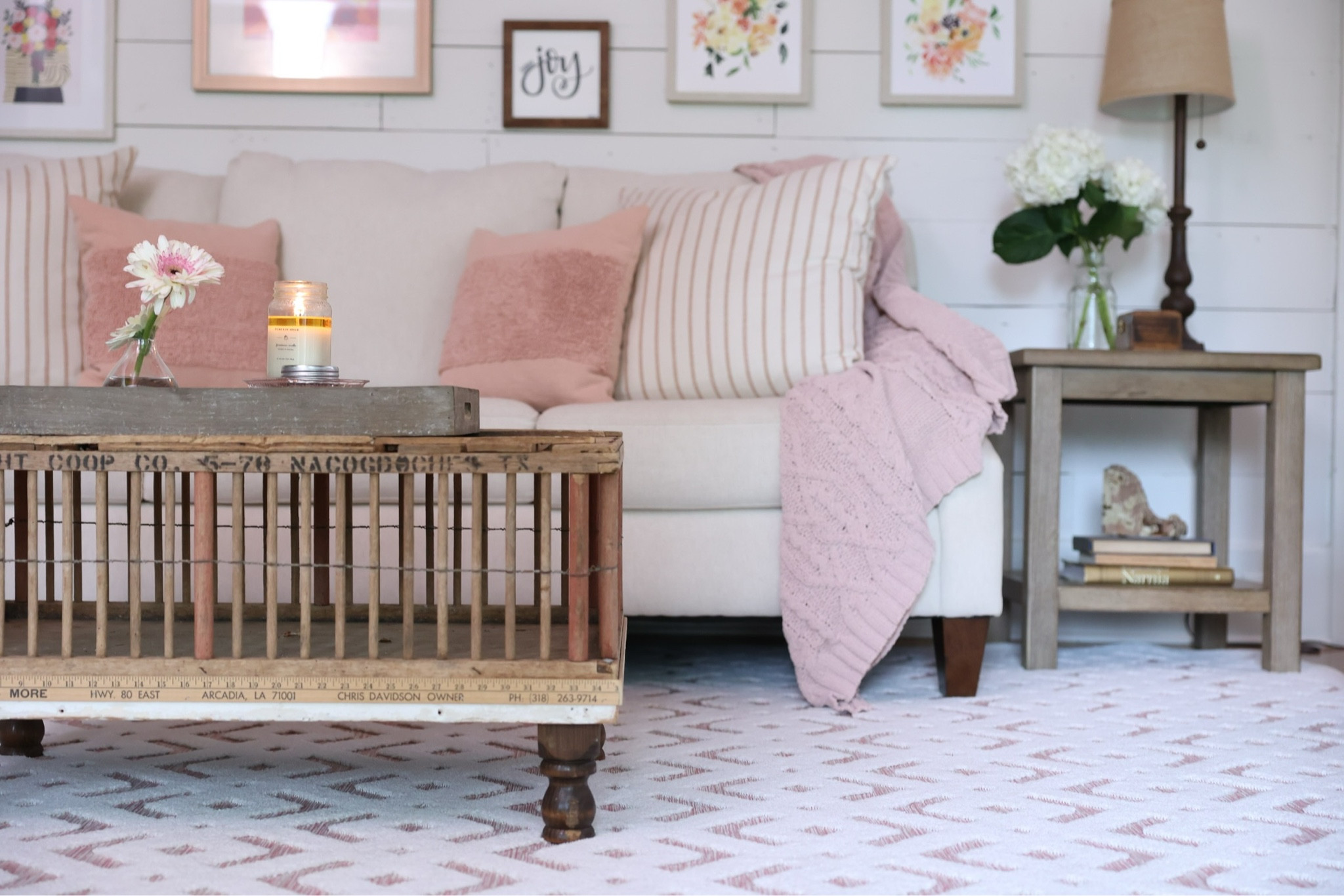 Living room in my southern cottage! 

Home, home decor, sofa, living room, area rug, home essentials, home finds, interior design, cozy home 



#LTKOver40 #LTKHome