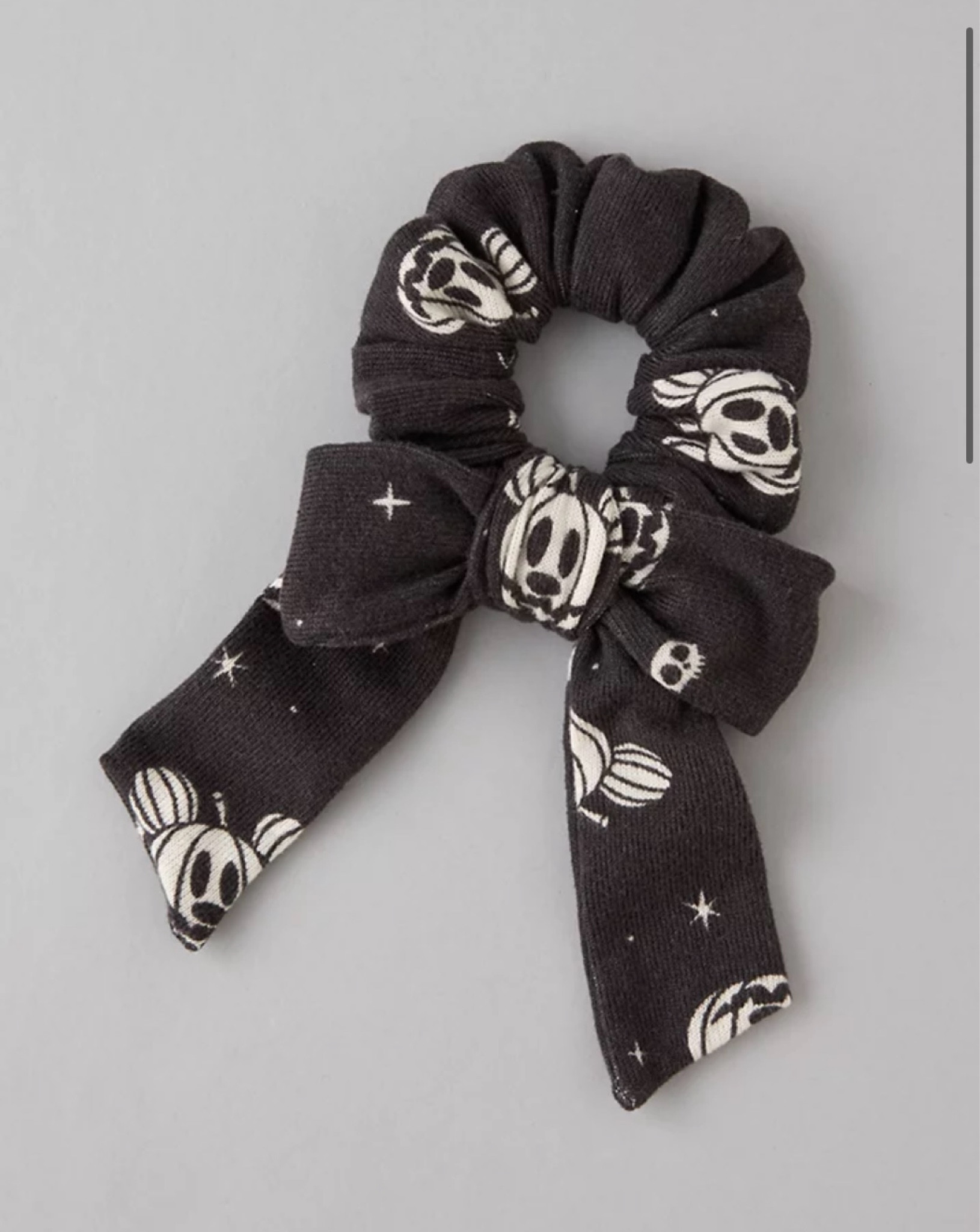 Mickey Mouse pumpkin bow scrunchie #disneyhalloween