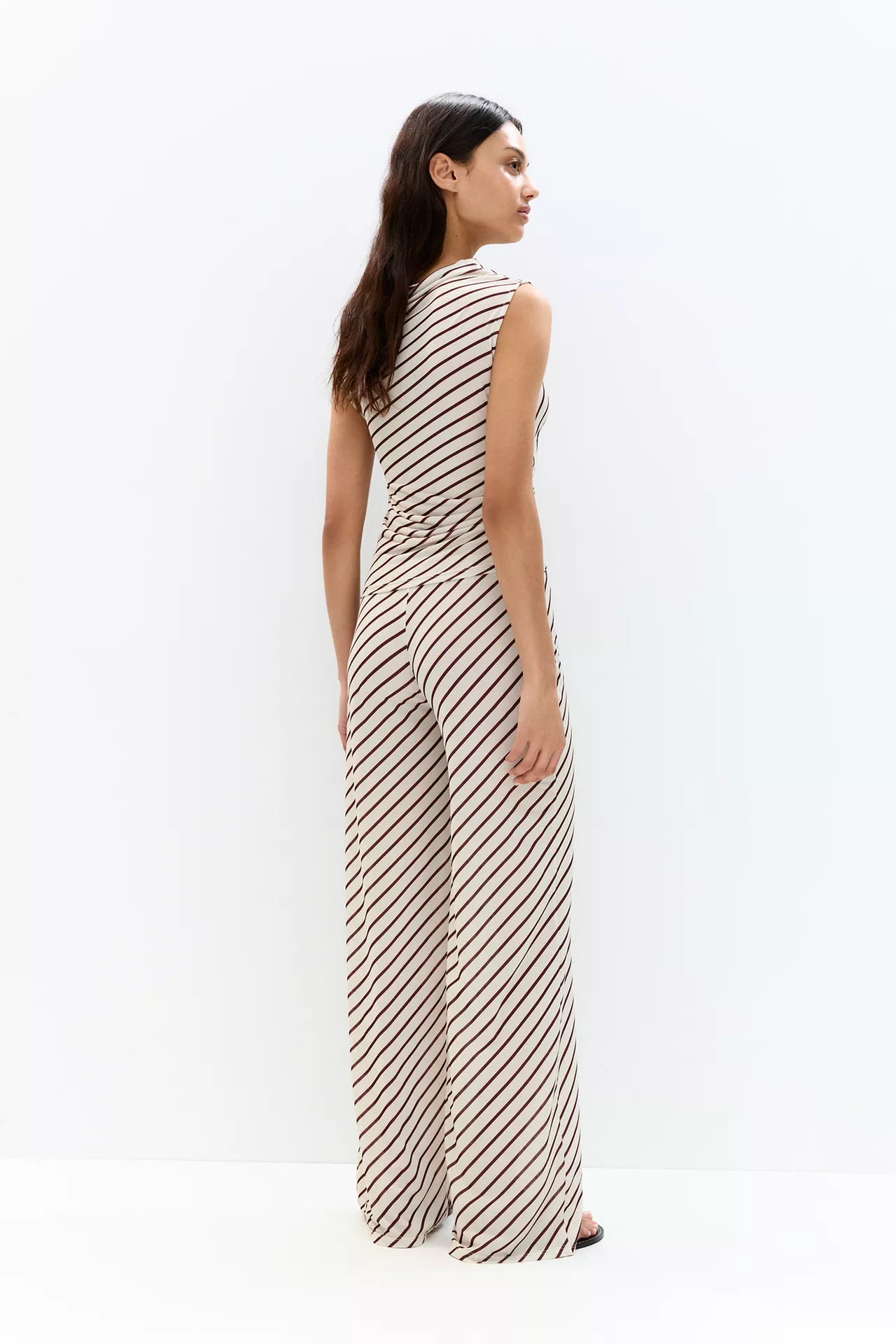 Striped straight fit trousers | PULL and BEAR UK