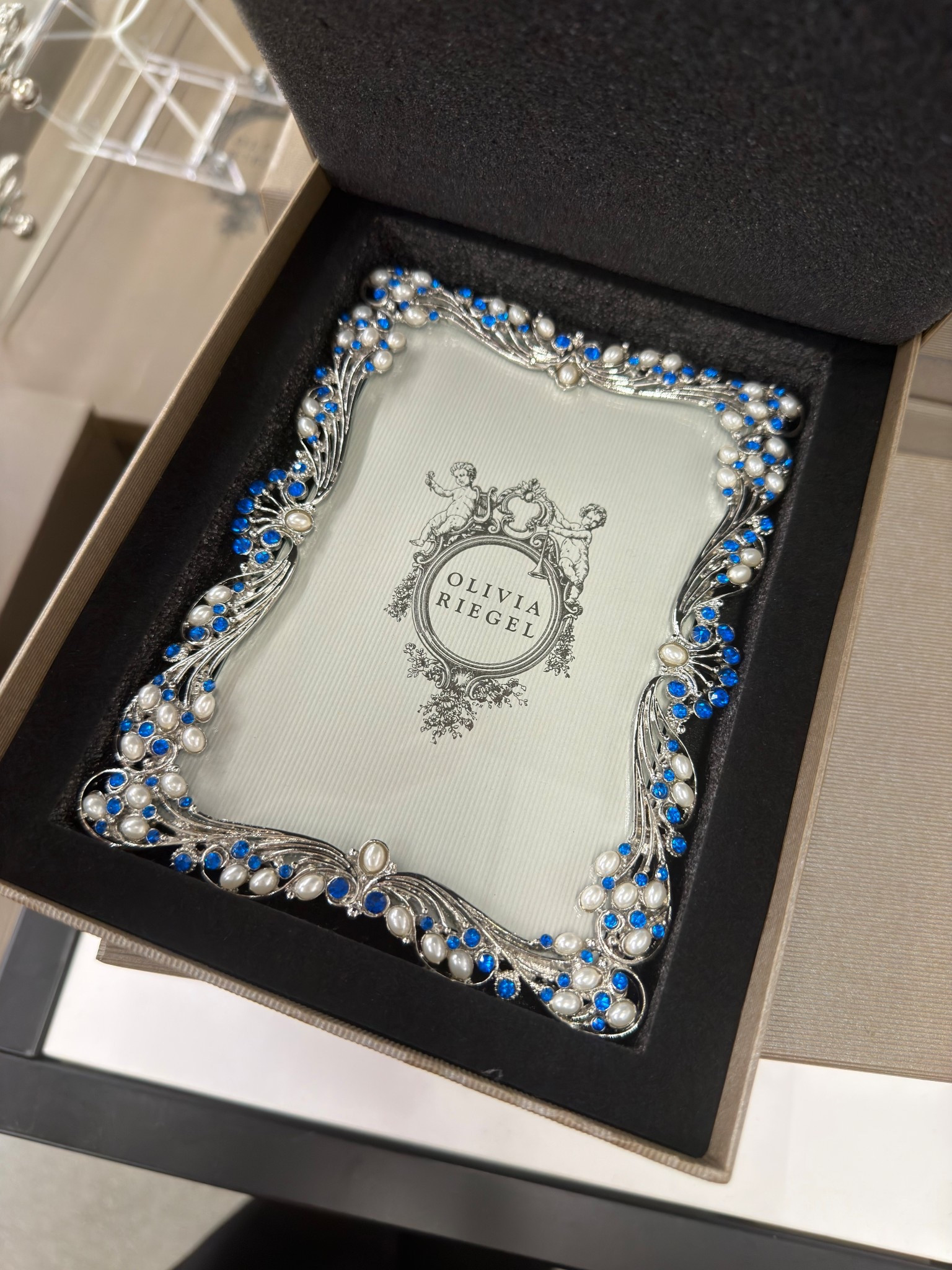 The most perfect frame! 😍 @Bloomingdale's US Earrings, party, fashion, fancy, classic, elegant, dress, white, black, beauty, sale, seasonal, travel, design, designer, dresses, shirts, pants, blazers, skirt, sunglasses, bags, bikini, belt, coat, boots, sale, hat, cap, bag

#LTKpromo #LTKautumn #LTKhome