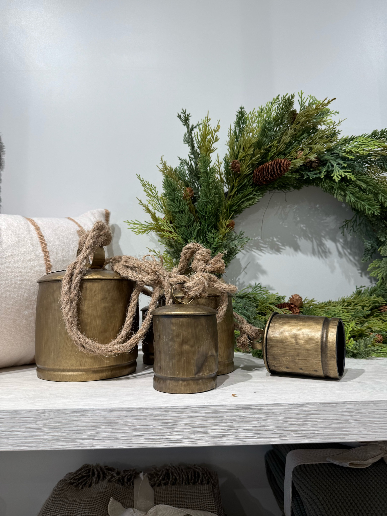Christmas decor for Canadians! Brass bells. Wreath. So pretty  

#LTKcasa #LTKcanada