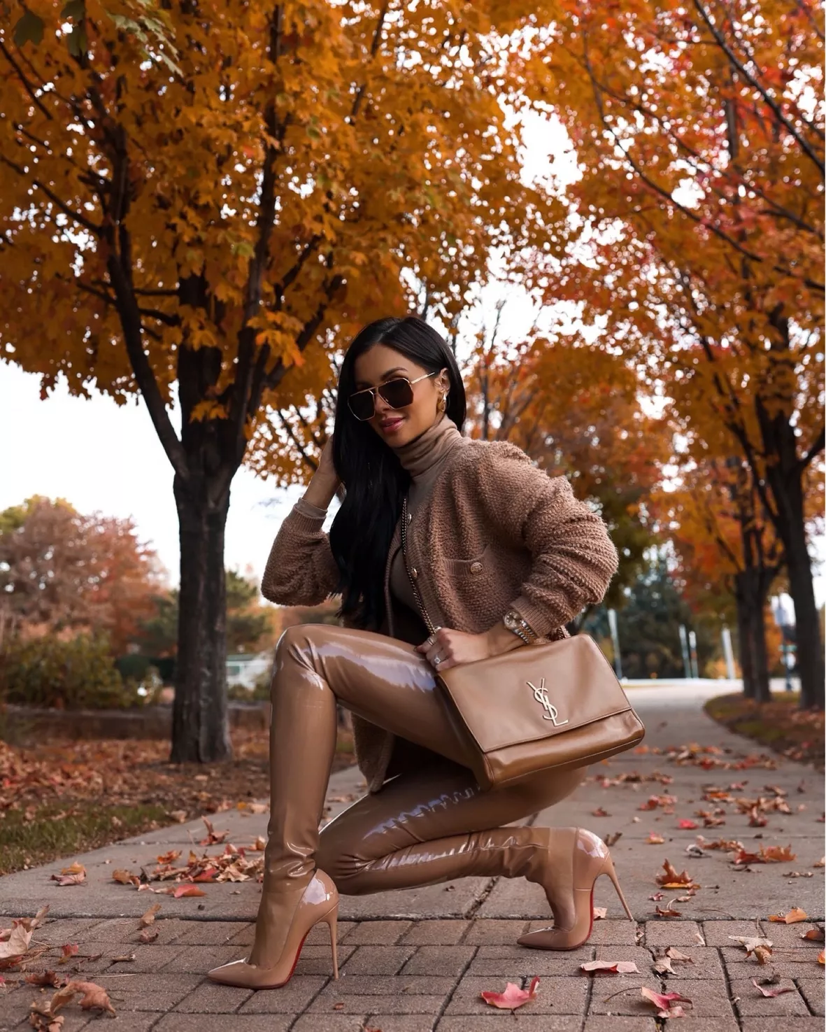 White Sweater and Brown Leather Pants- Mia Mia Mine  Outfits with leggings,  Leather leggings outfit, Leather pants outfit