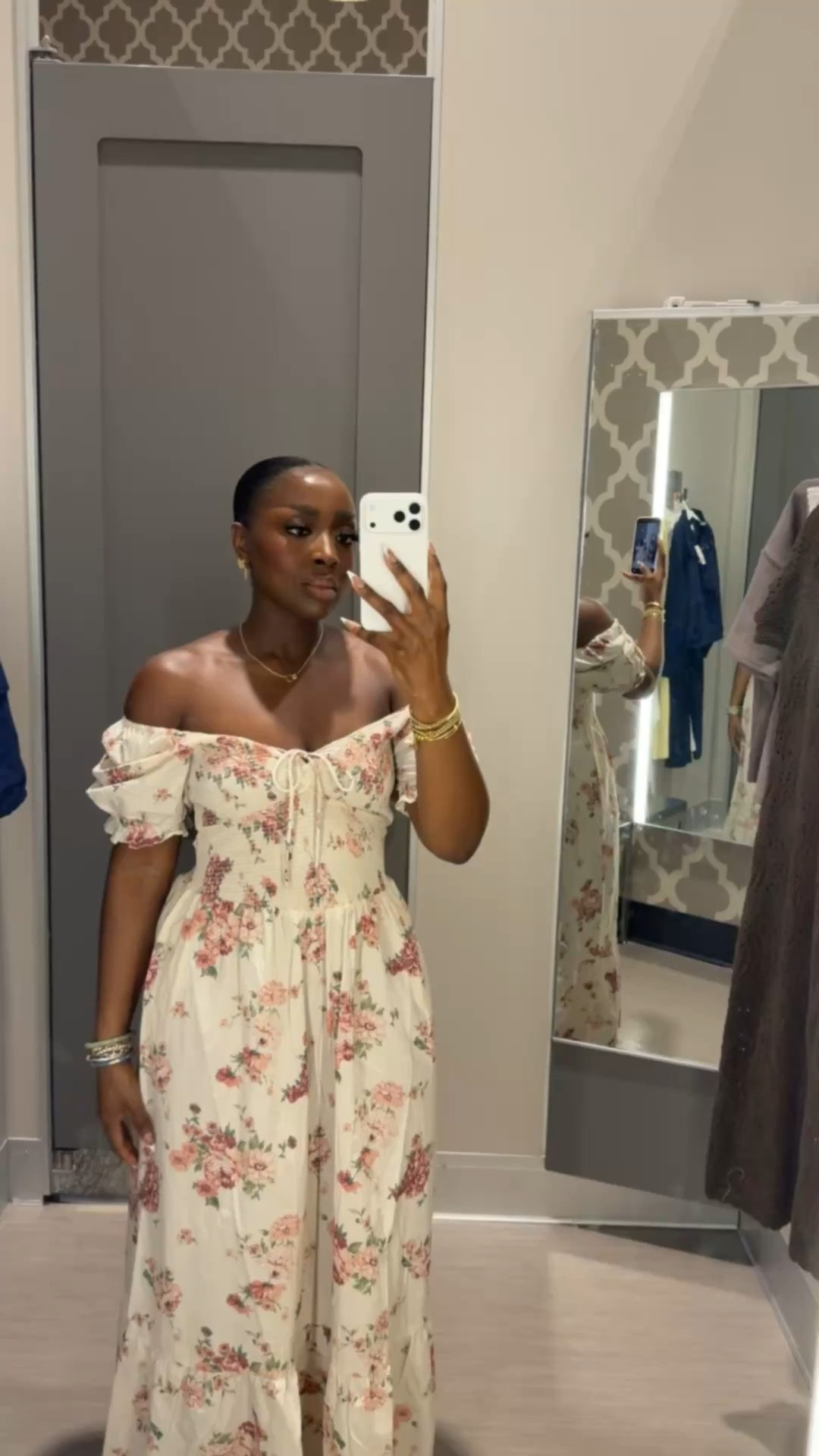 Now this spring dress is my favorite! Wearing a size small and it is so beautiful. I love the length and I love that it has pockets. Wear on the sleeve or off the shoulder as I have it on in this video. This is would be cute for vacation, work, or any spring event that you have coming up. Oh, and definitely for Easter!