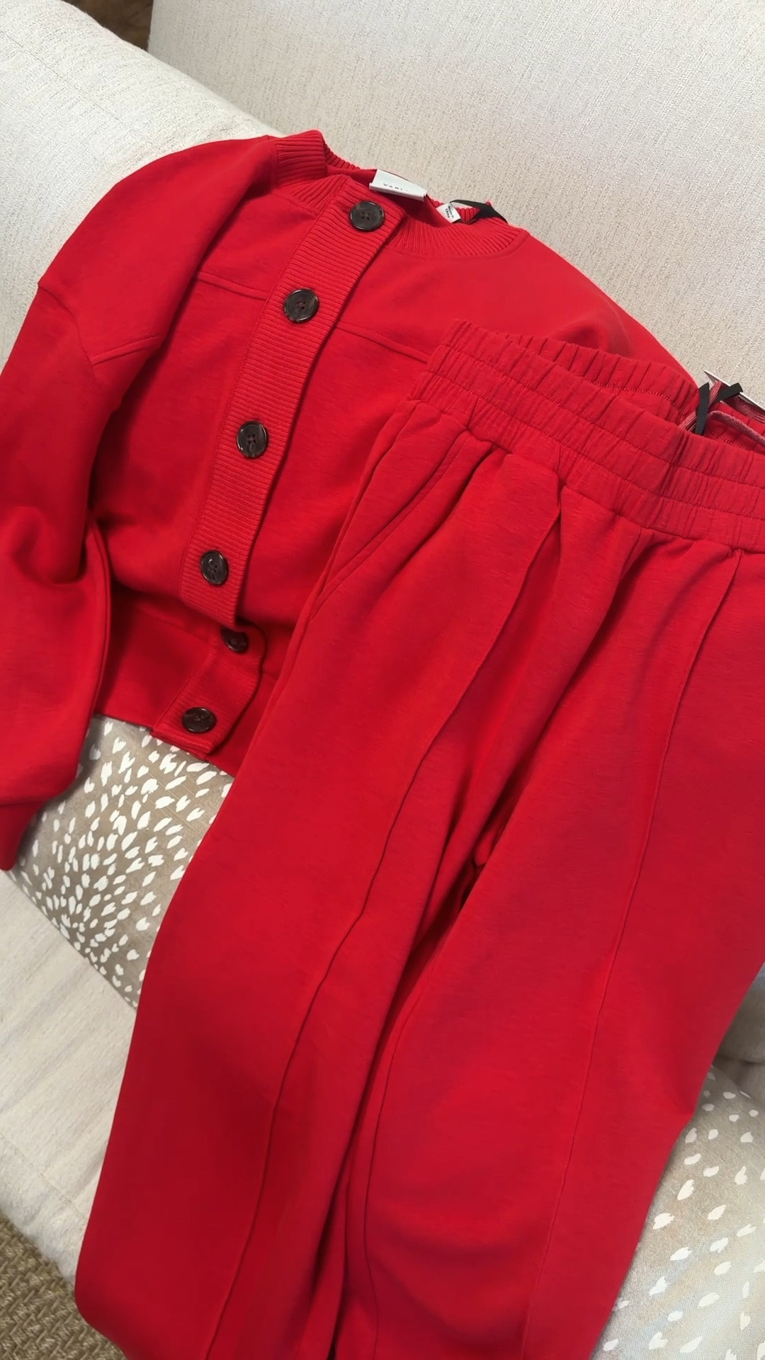 Really excited about this red @Varley set for Ole Miss / UGA weekends as well as holiday 😍