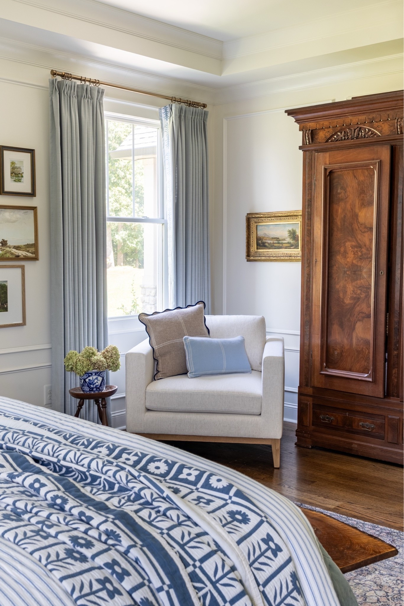Cozy corner of the bedroom with this new performance fabric chair from @onequince

#LTKdayinmylife #LTKHome #LTKSeasonal