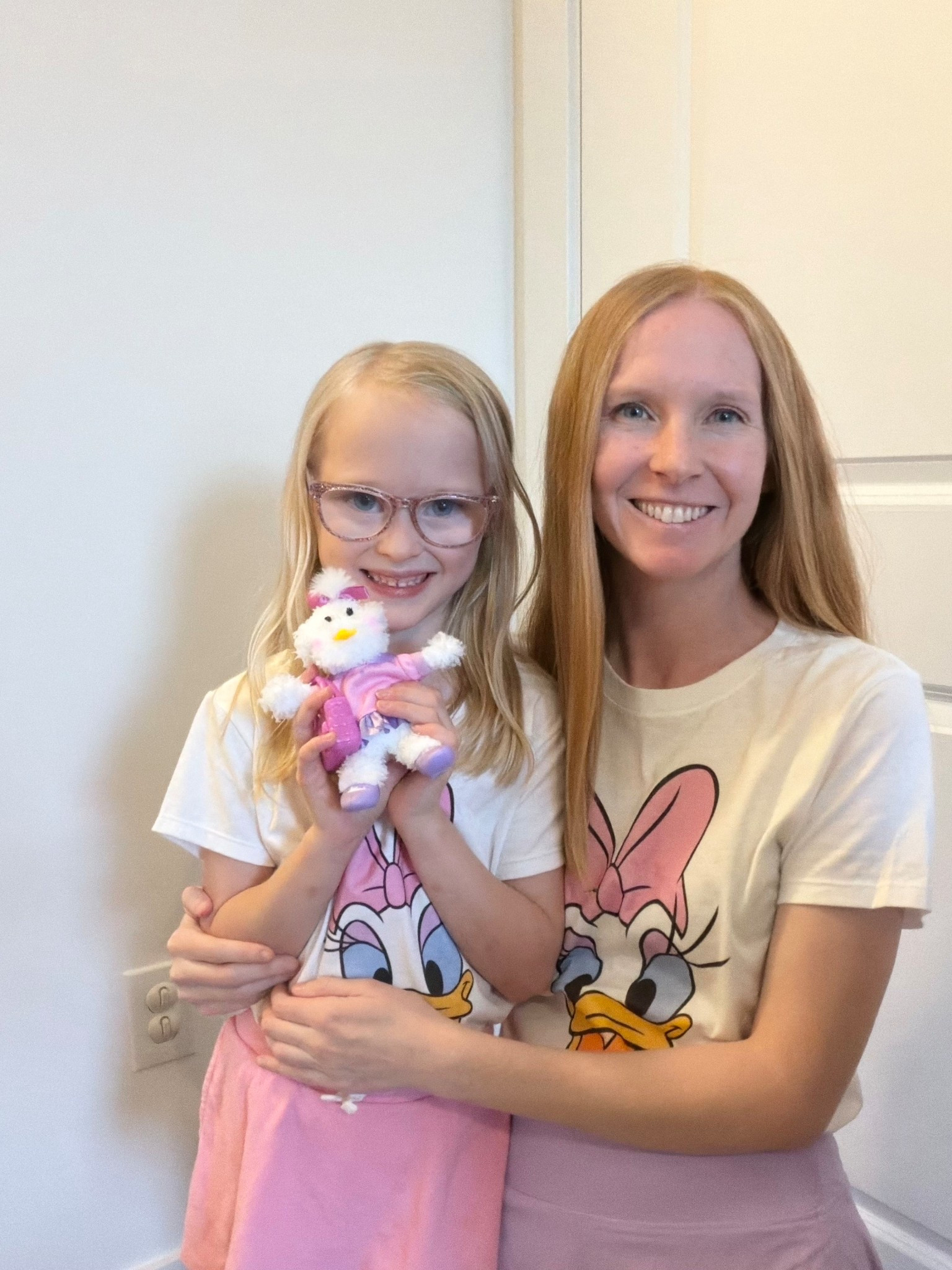 We wore matching Daisy Duck outfits to make our Daisy Duck Disney Knotz! 🩷🤍💜

#LTKKids #LTKootd #LTKgrwm