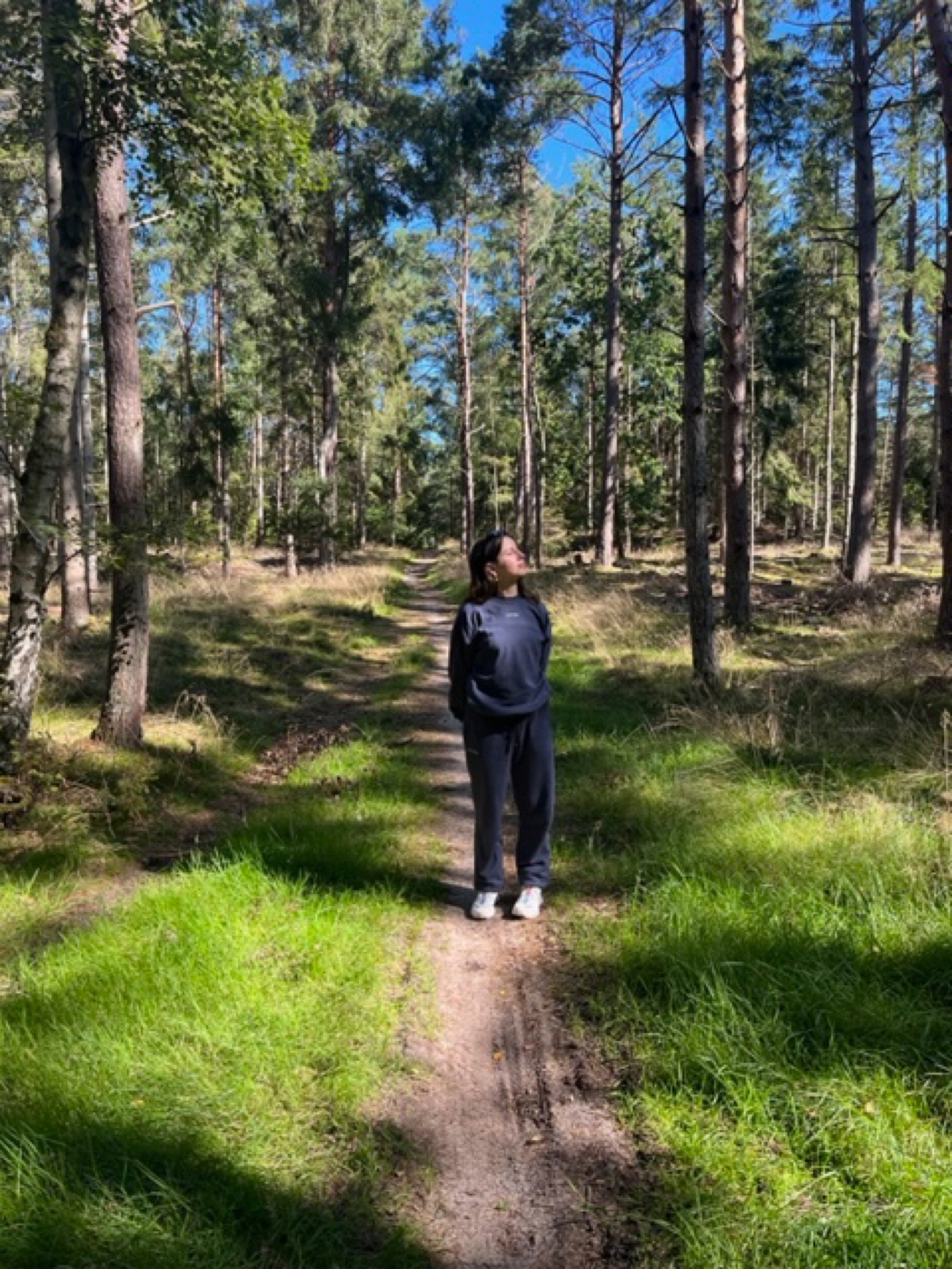 Navy tracksuit, navy sweatshirt, navy joggers, oversized sweatshirt, cuffed joggers, white trainers, mesh trainers, elasticated trainers, Adanola, Pangaia, Hollister, Salomon, New Balance

#LTKstyletip #LTKeurope #LTKSeasonal